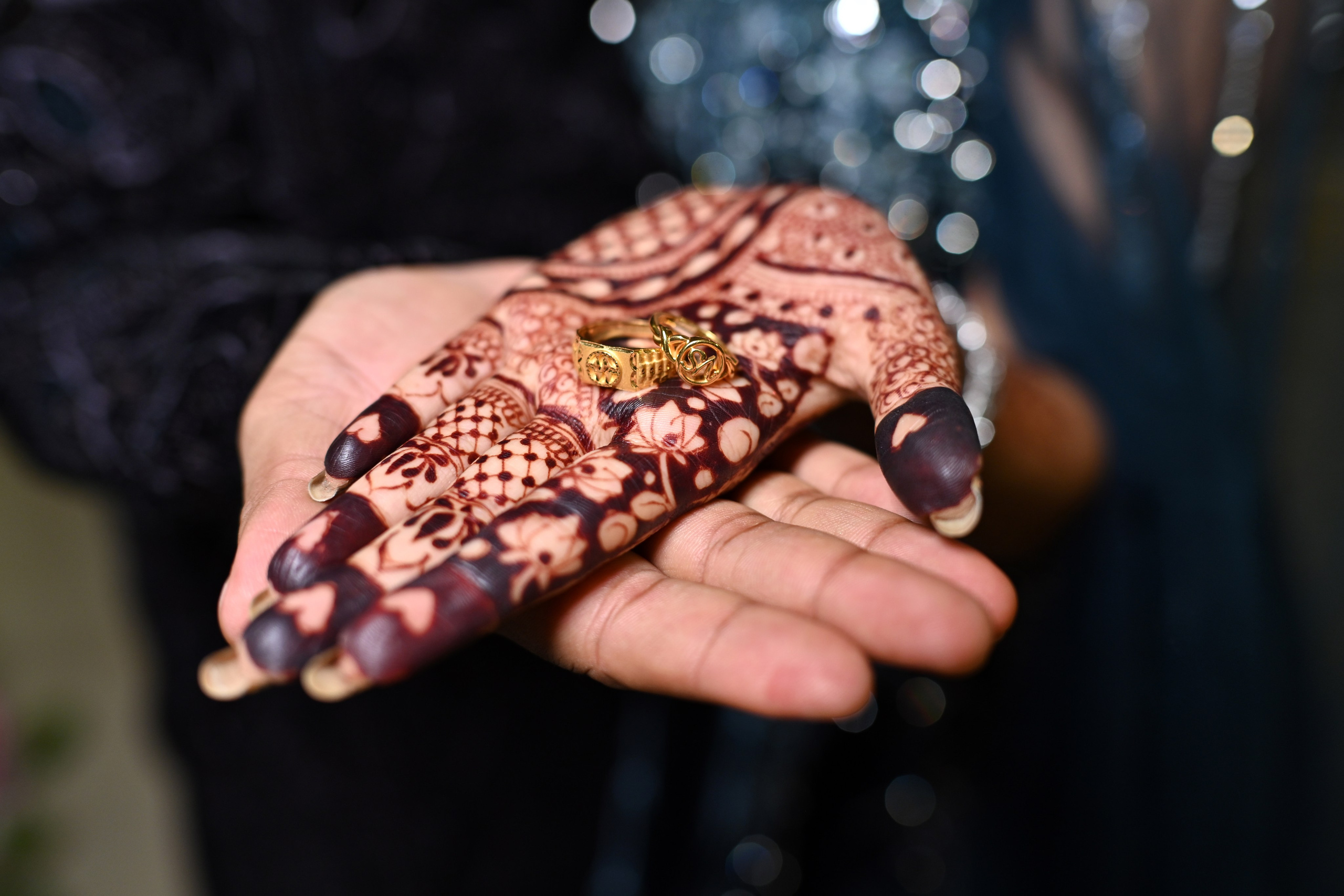 Vivek & sunanda. “Ajay Digital Photo Studio — Capturing Timeless Wedding Moments”