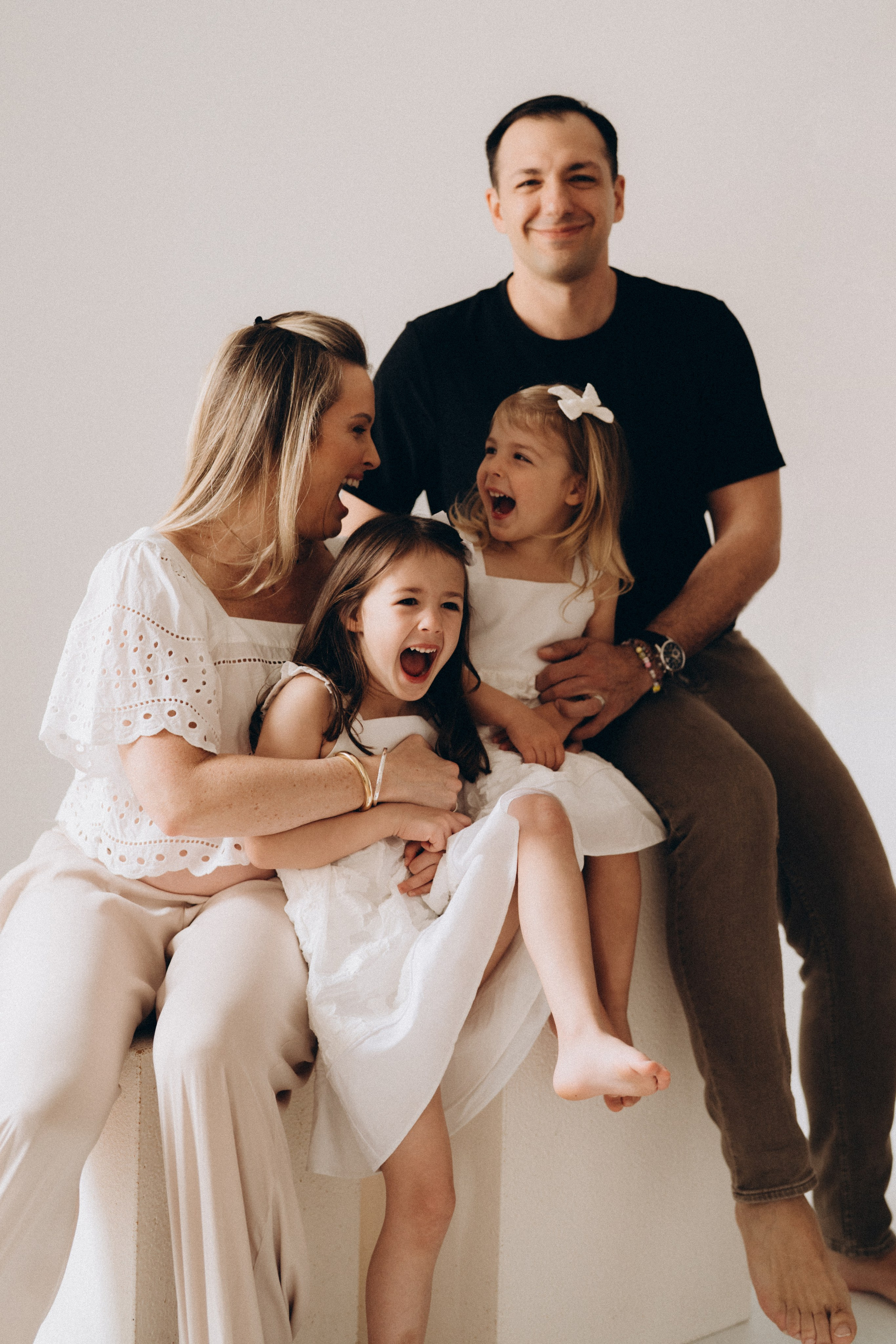 Emily. Modern maternity photographer in Long Island New York