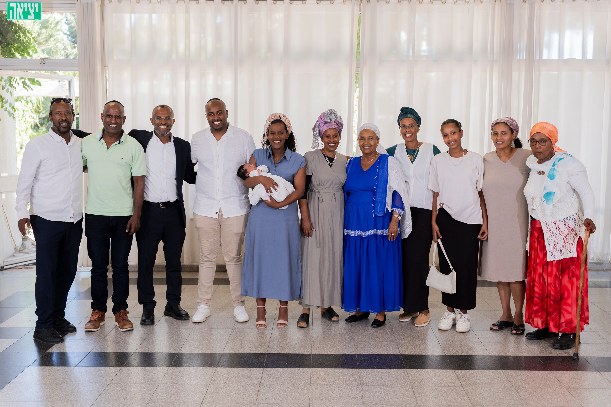 משפחת סלומון. יוסף מזרחי צילום חתונה, ברית וזוגיות. צלם מקצועי שאוהב להוציא אתכם הכי יפים ברגעים הכי מרגשים