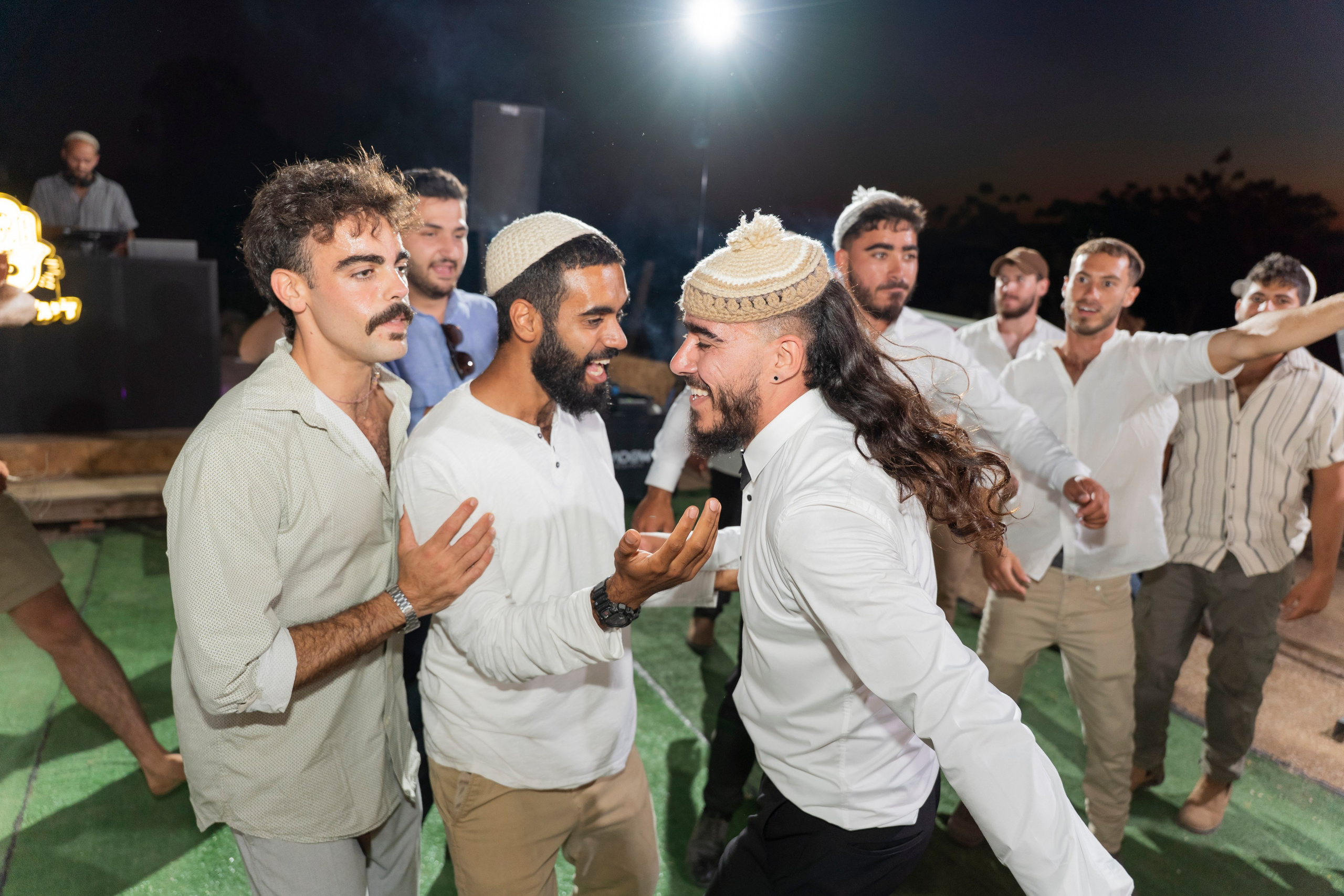 אביה ואחיה. יוסף מזרחי צילום חתונה, ברית וזוגיות. צלם מקצועי שאוהב להוציא אתכם הכי יפים ברגעים הכי מרגשים