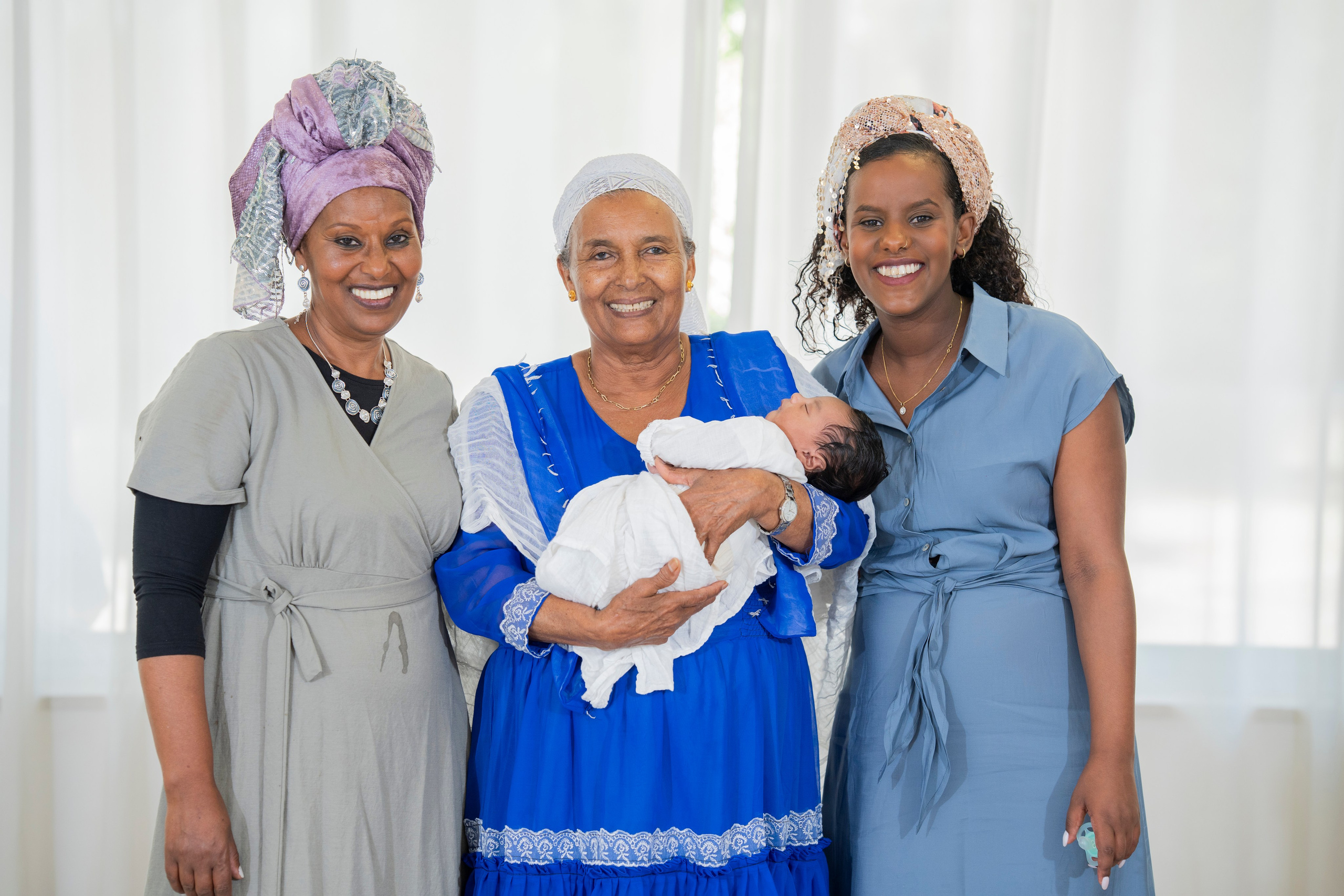 משפחת סלומון. יוסף מזרחי צילום חתונה, ברית וזוגיות. צלם מקצועי שאוהב להוציא אתכם הכי יפים ברגעים הכי מרגשים