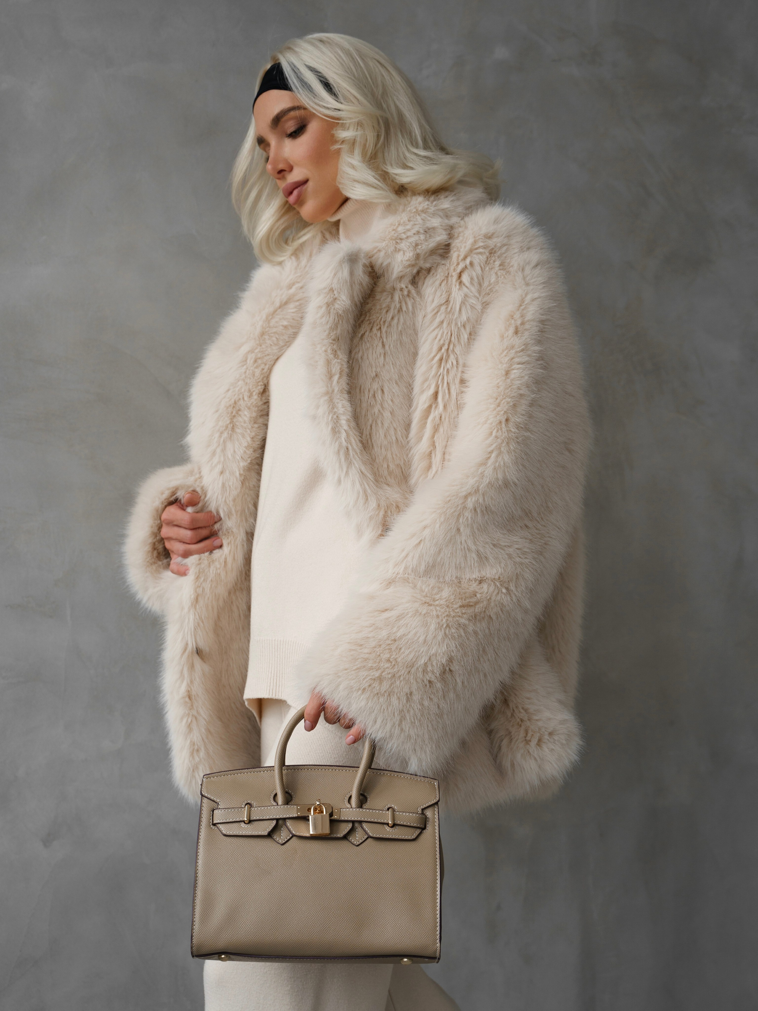 Winter lookbook WanMei. Stylist