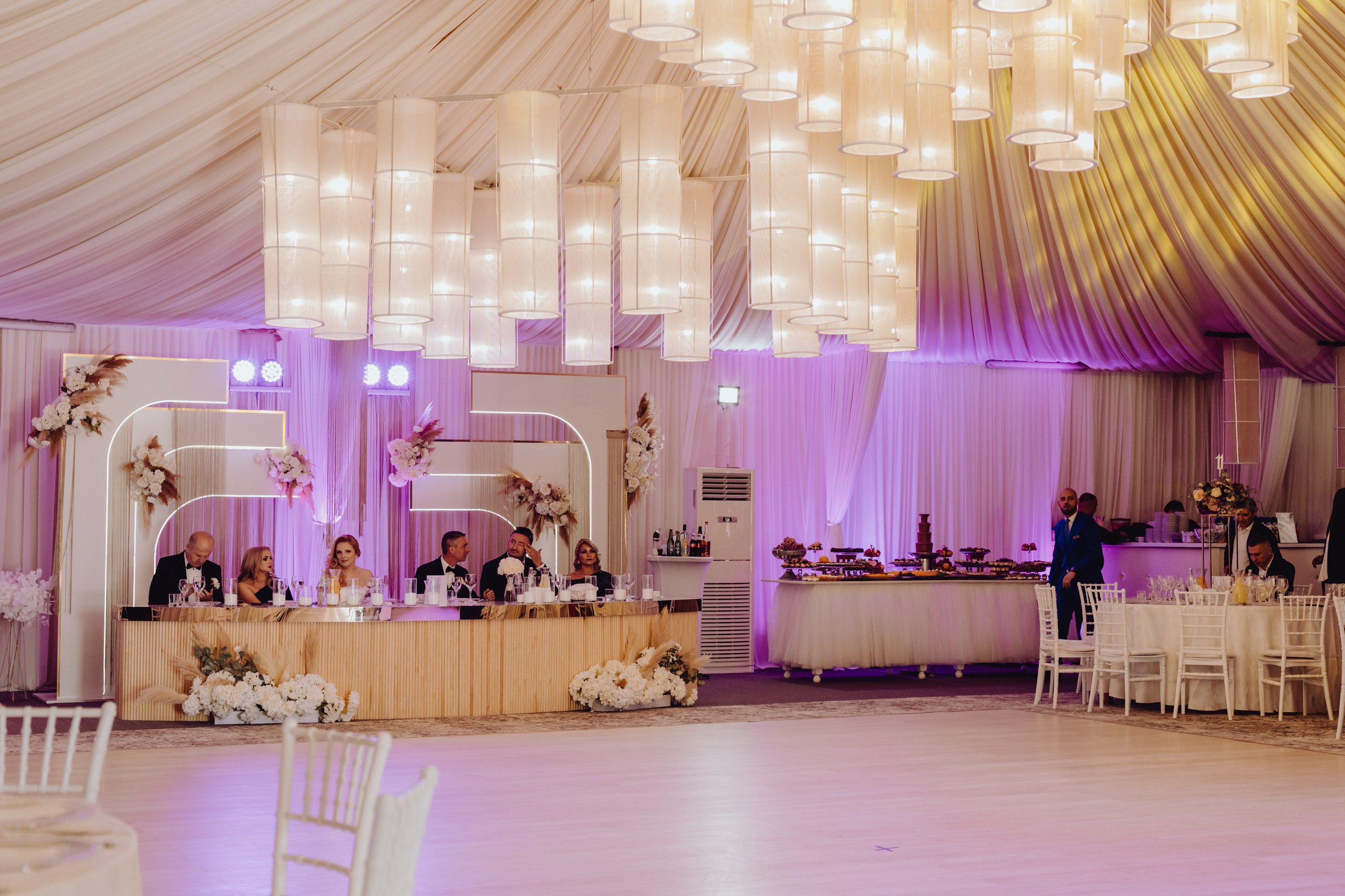 Alexandru & Maria. Wedding & couple photographer from Romania Rut Vetan