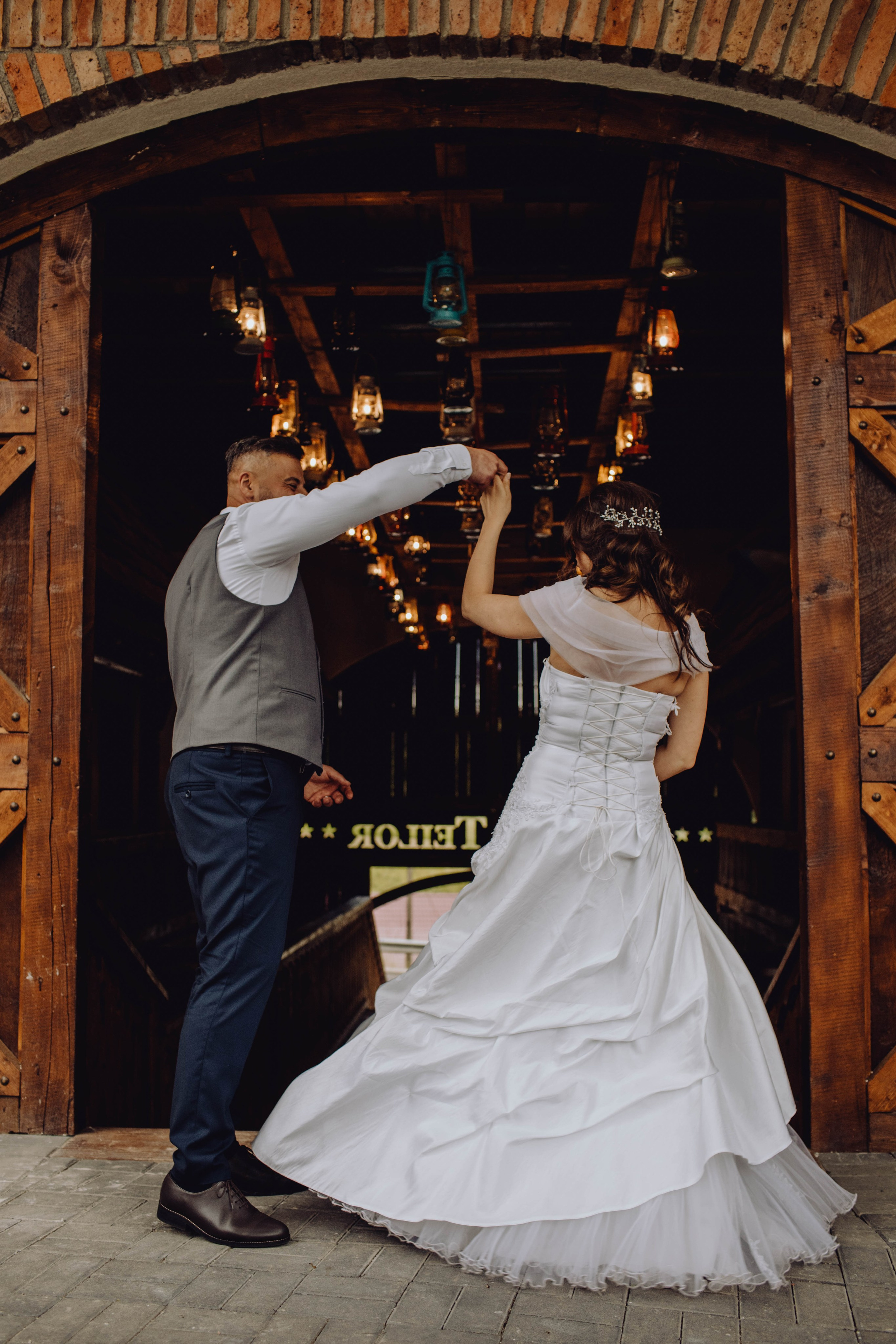 Adi & Cristina. Wedding & couple photographer from Romania Rut Vetan