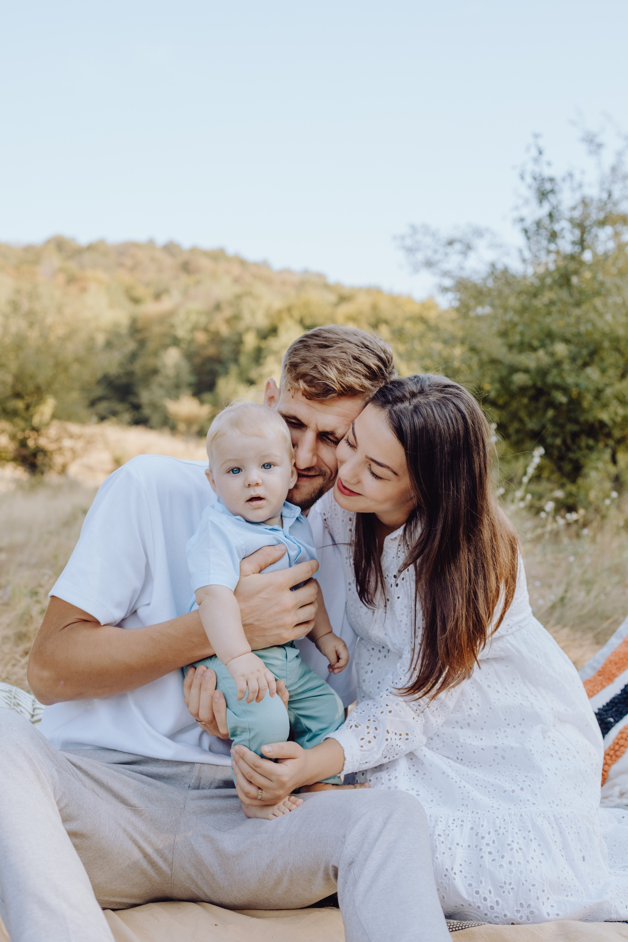 Beni & Adina. Wedding & couple photographer from Romania Rut Vetan