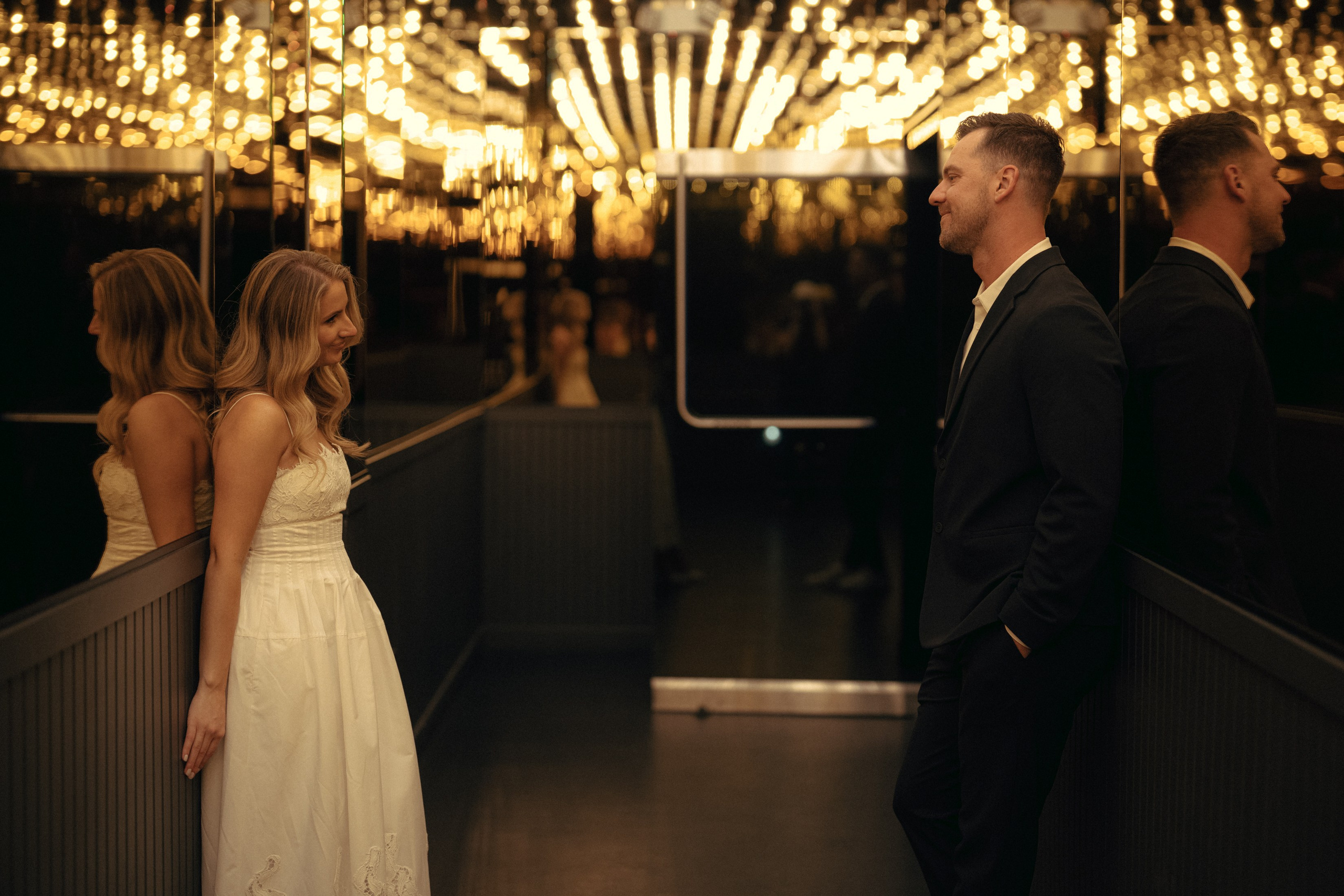 Isabela&Sean. Wedding & elopement photographer Viktoriya Kravtsov. Las Vegas