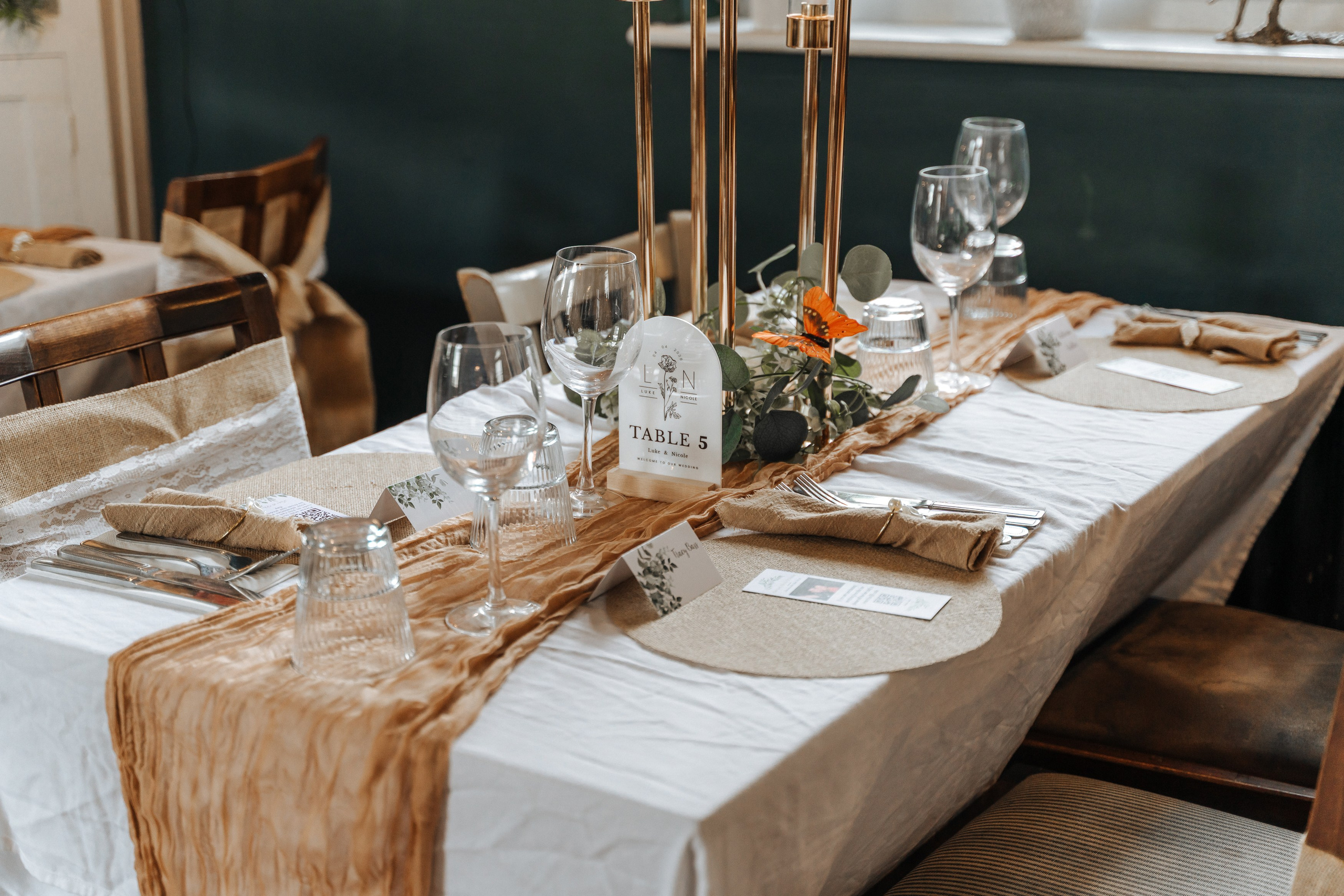 Luke and Nicola’s wedding at Danson House. Photographer in England Ekaterina Romanova