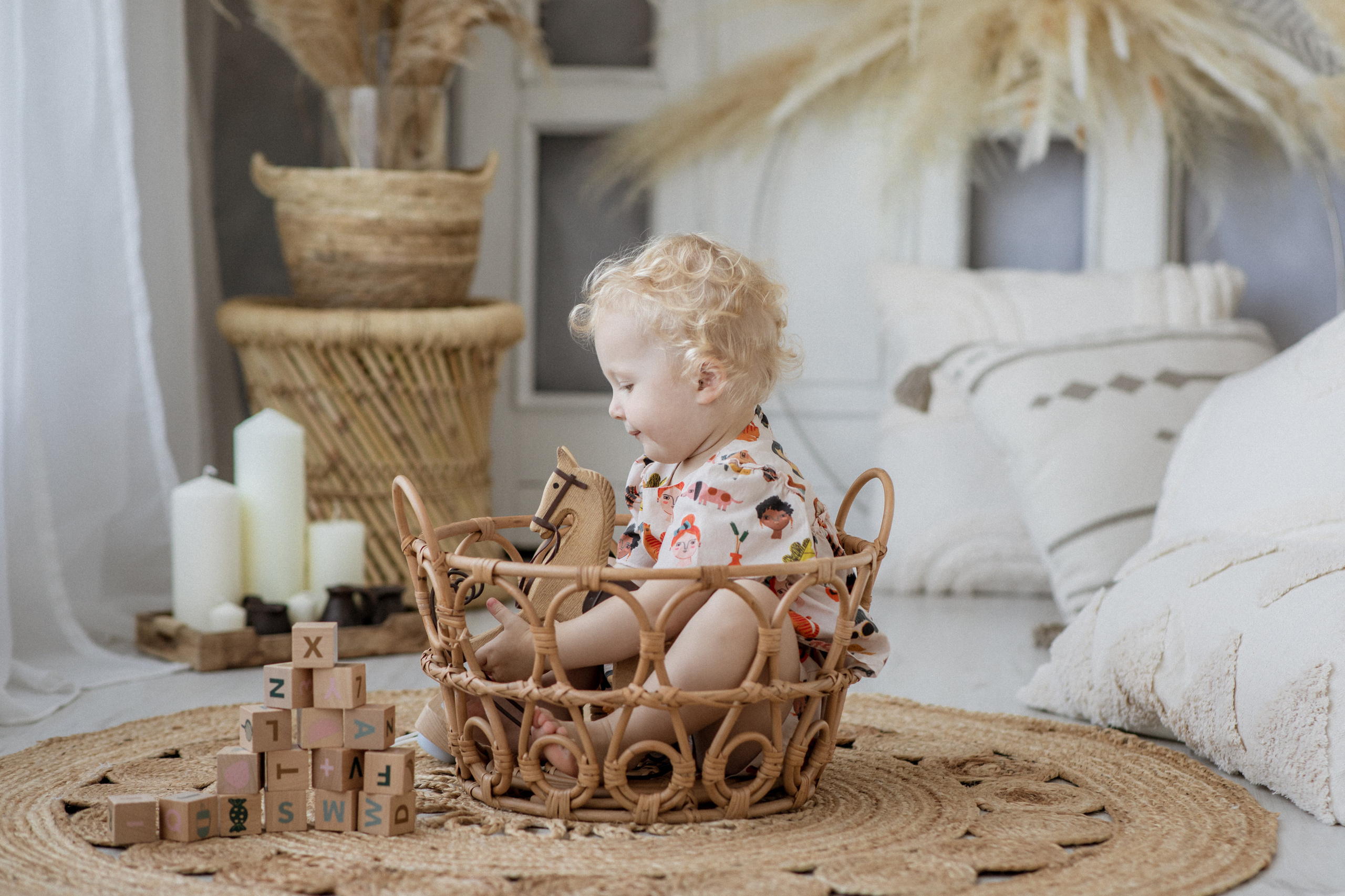 Kinder Shooting im Fotostudio – Natürliche Kinderfotos im Boho Stil. Hochzeitsfotografin in Gütersloh | Authentische Hochzeitsreportagen | TK Photographie