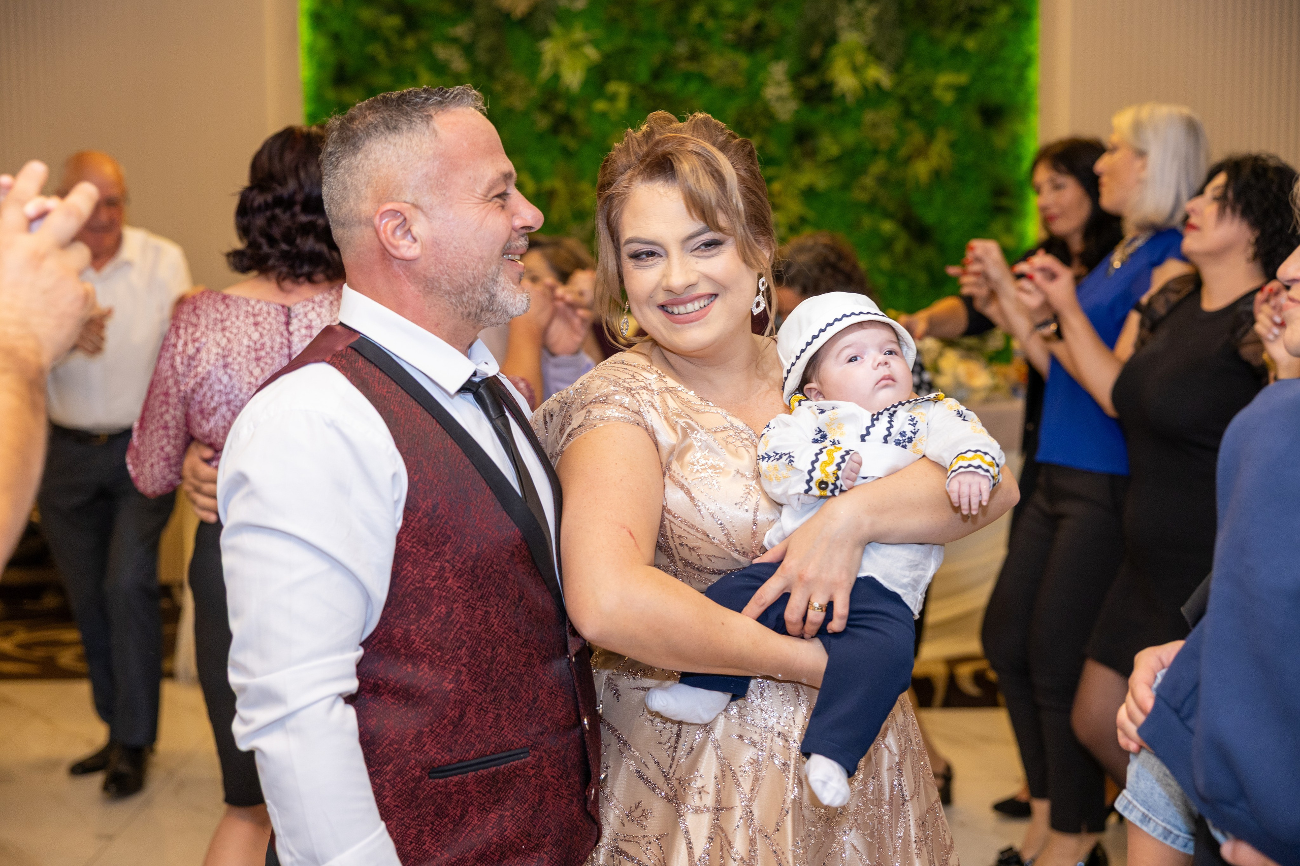 Andrei Sebastian. Moments By Gub