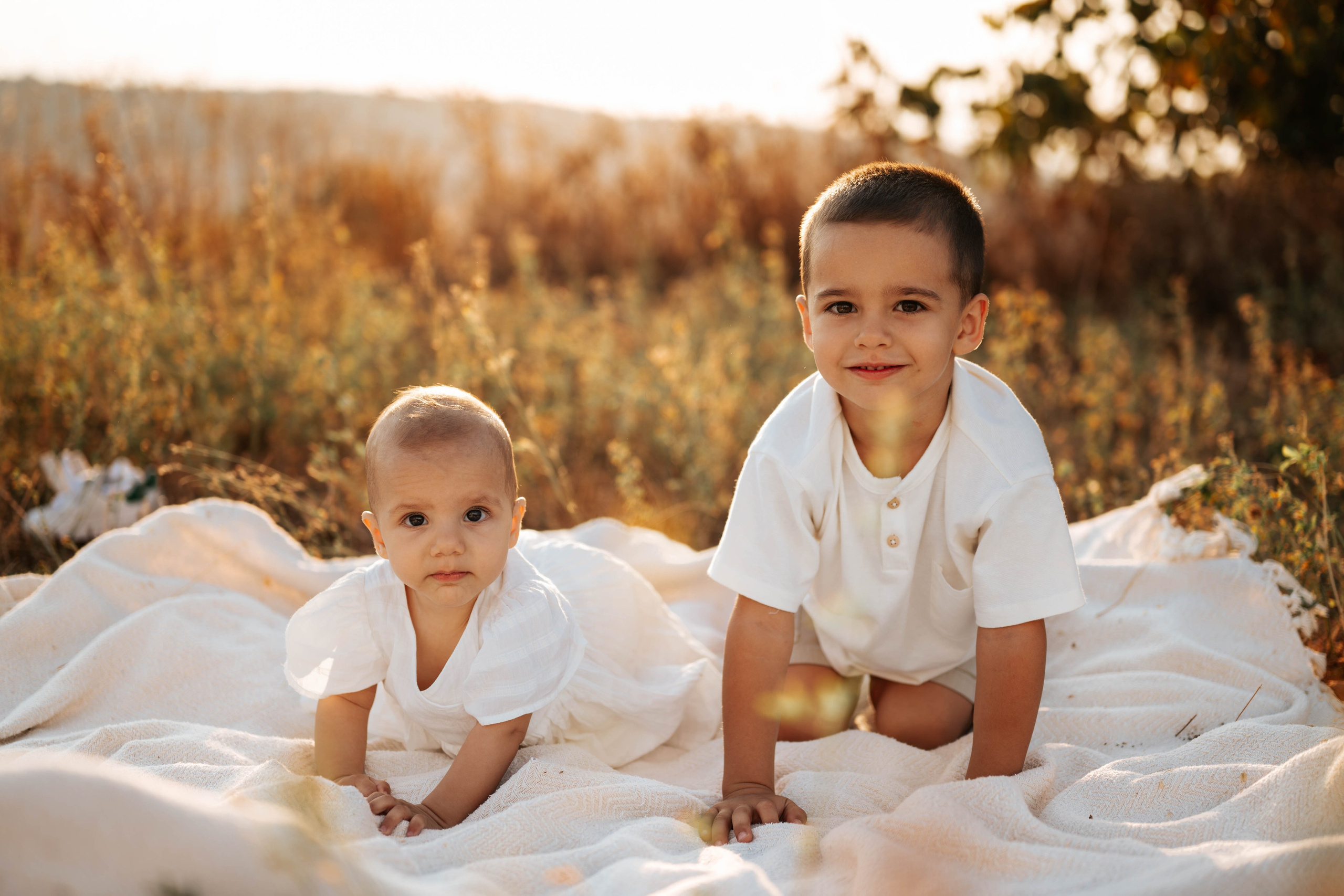 Bojana, Marko, Luka i Anika - porodično fotografisanje. Dečiji i porodični fotograf