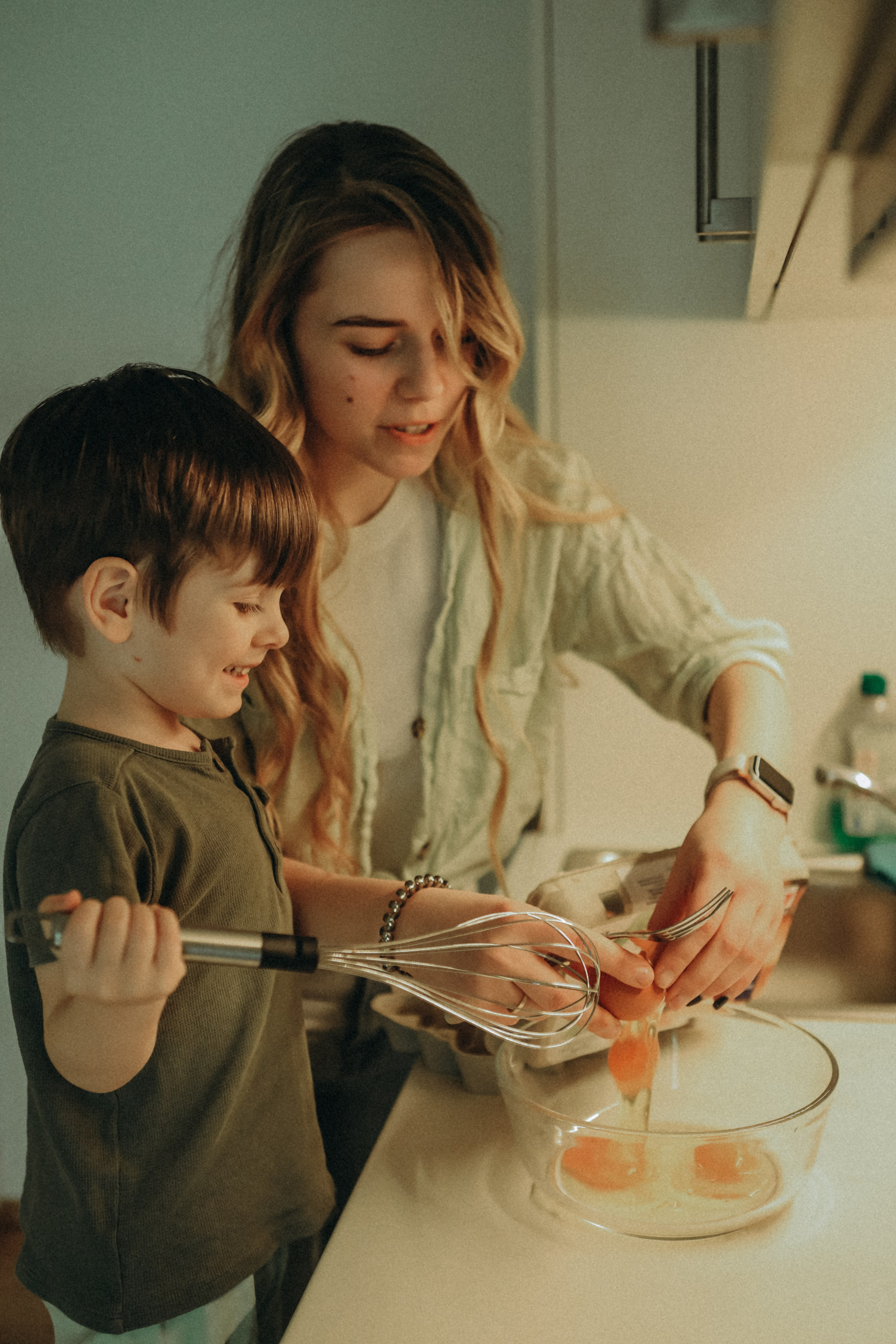Familie zu Hause. Fotografin Wien Alona Kim