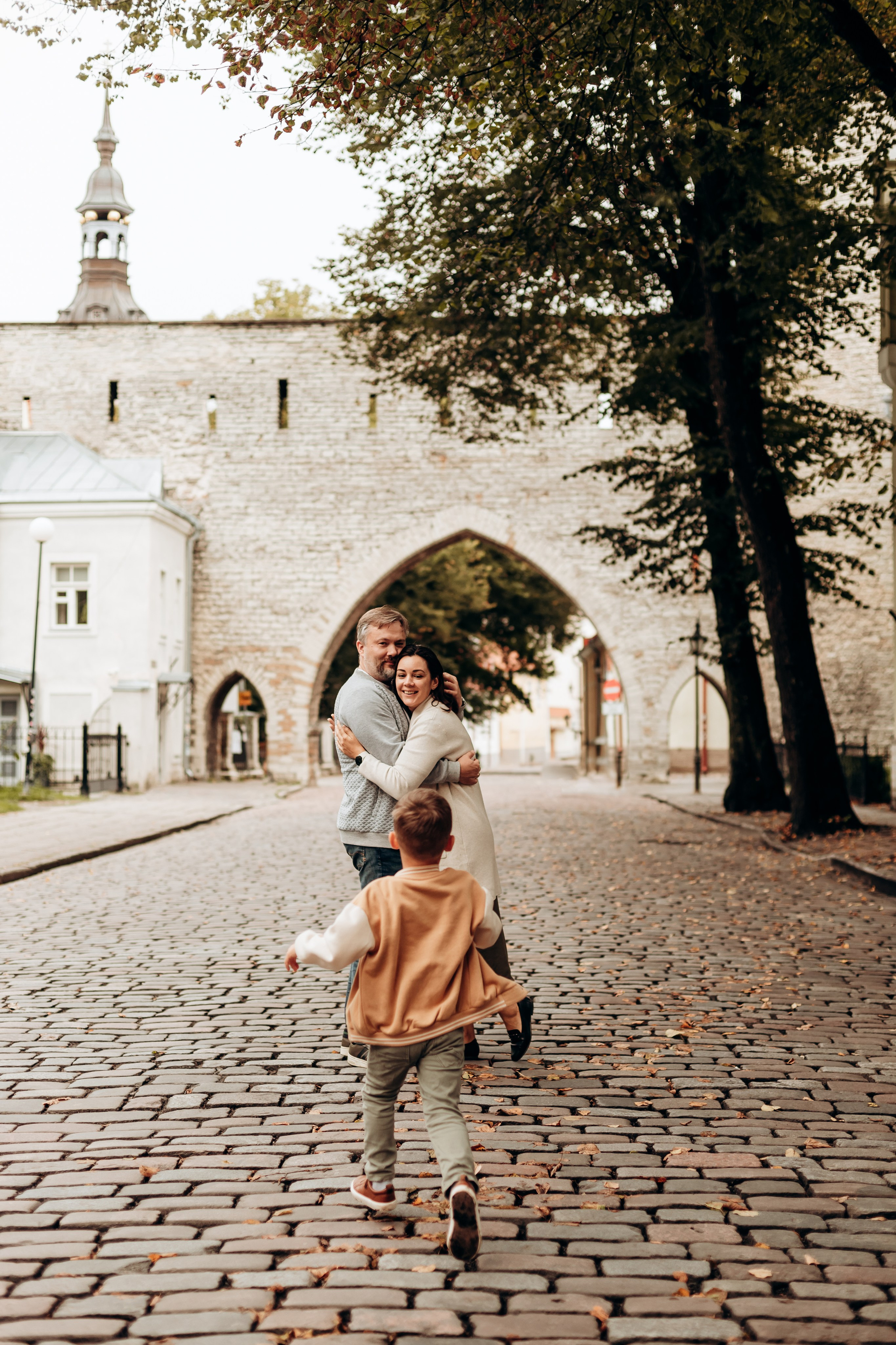 Марина, Паша и Мартин. Главная