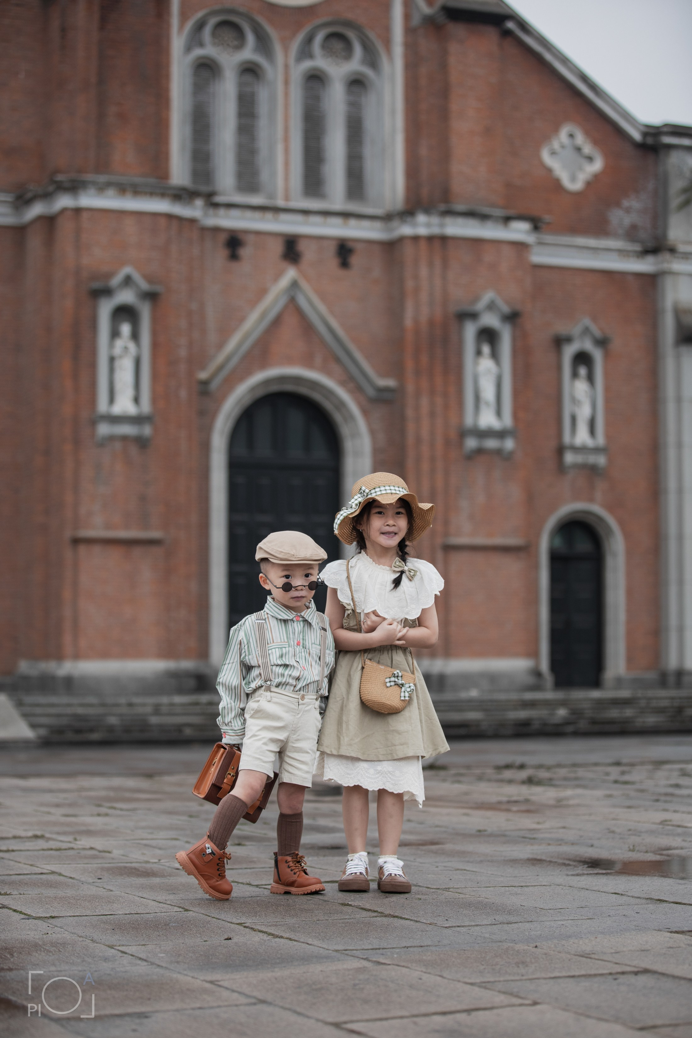 Семейная фотосессия в шанхайской киностудии. Photographer in Shanghai — Lola Pidluskaya
