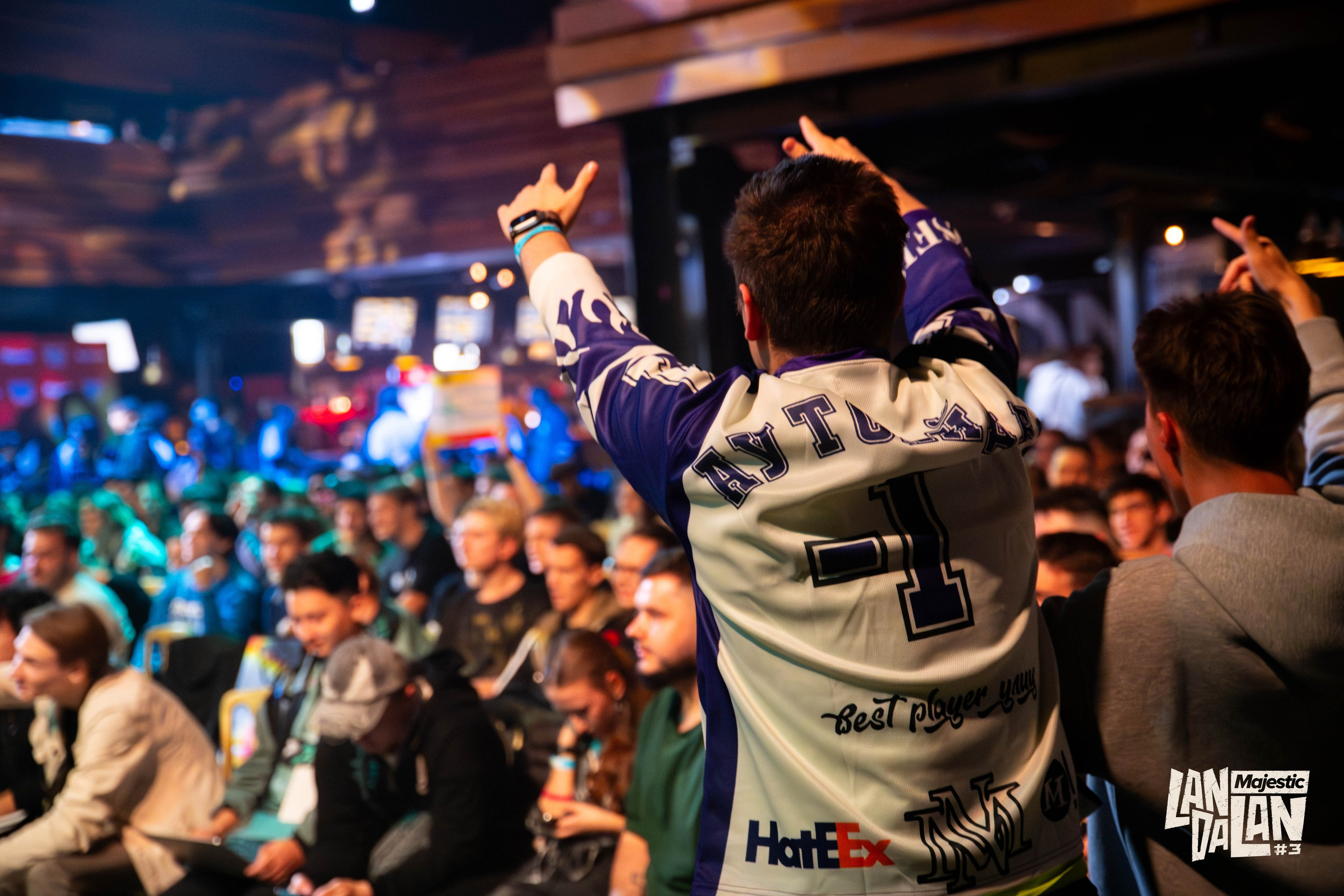 LanDaLan & FRAG & GLuck Yungstar & UCA