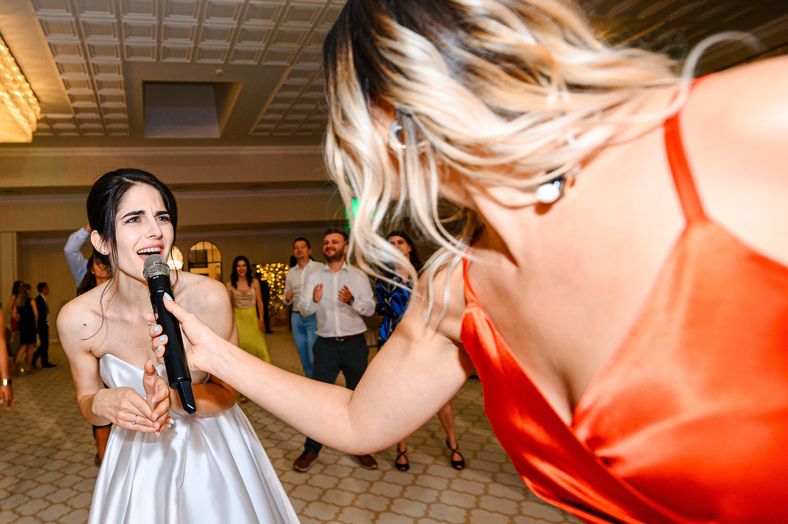 Madalina & Ovidiu. Mugurel Olteanu Fotograf