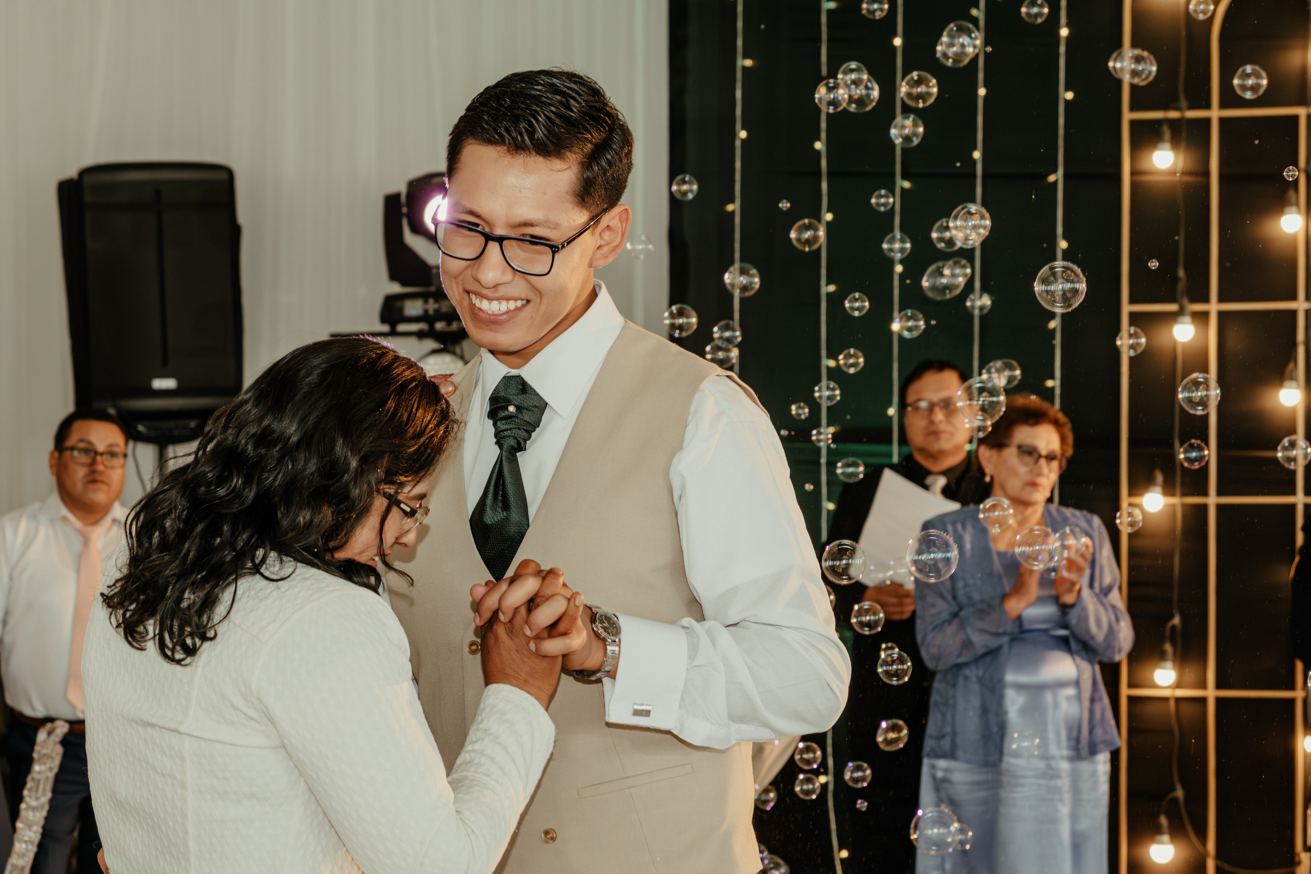 ANGIE + MANUEL BODA RELIGIOSA. Studio KVTA | Fotografía y Video de Bodas en Arequipa