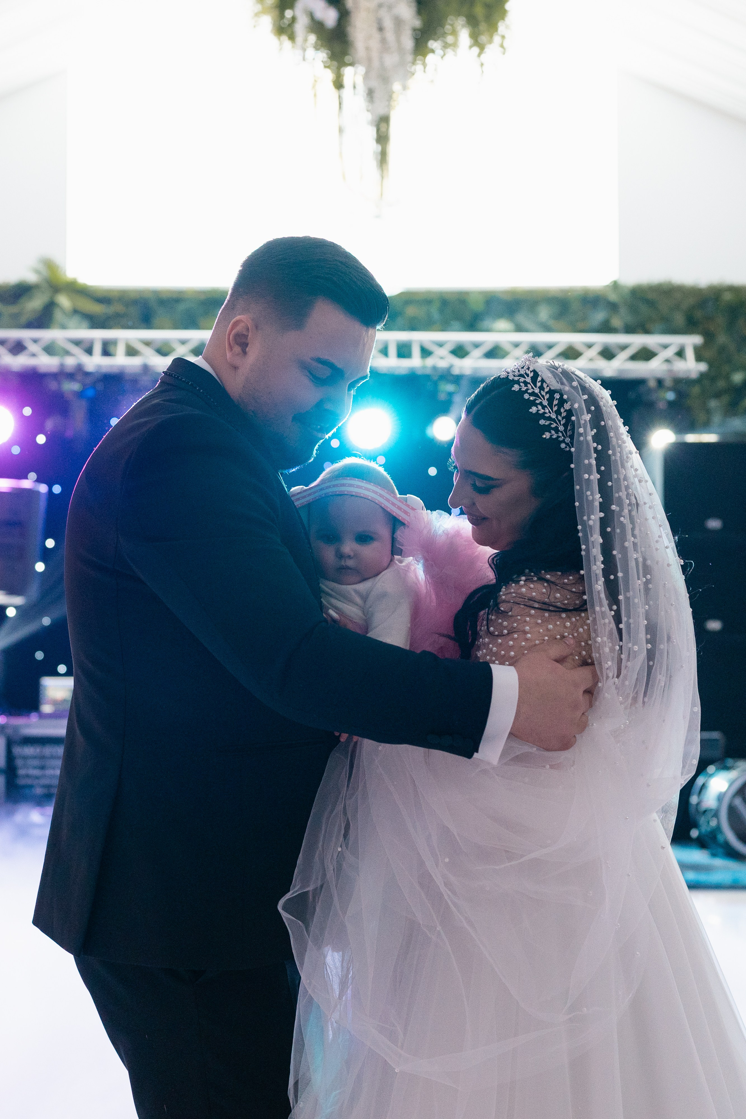 Nuntă - Gabriela și Alexandru. ALB — Alexandru-Laurențiu Bîrsan | Fotograf în București