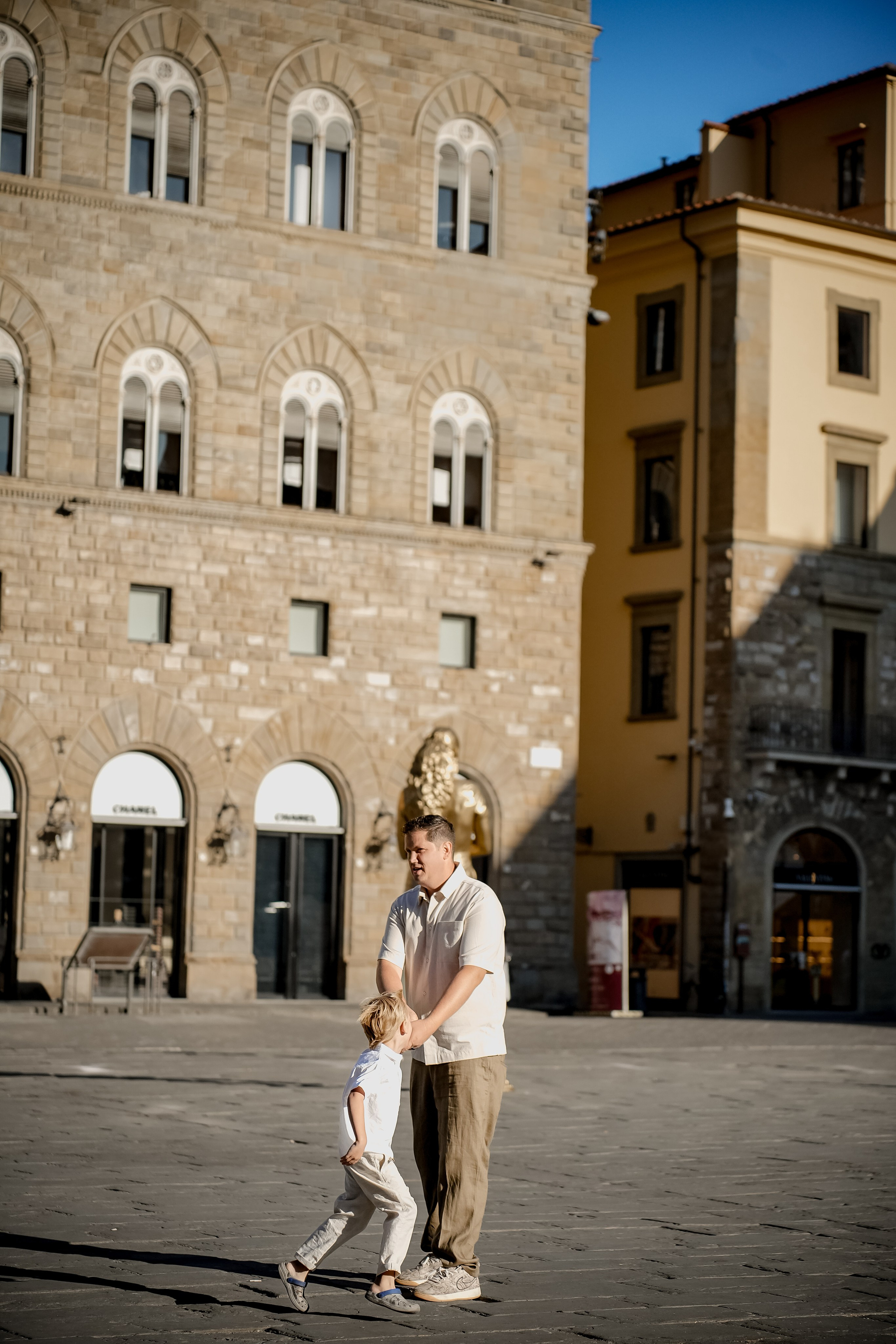 Stella & Family. Wedding Photographer in Italy