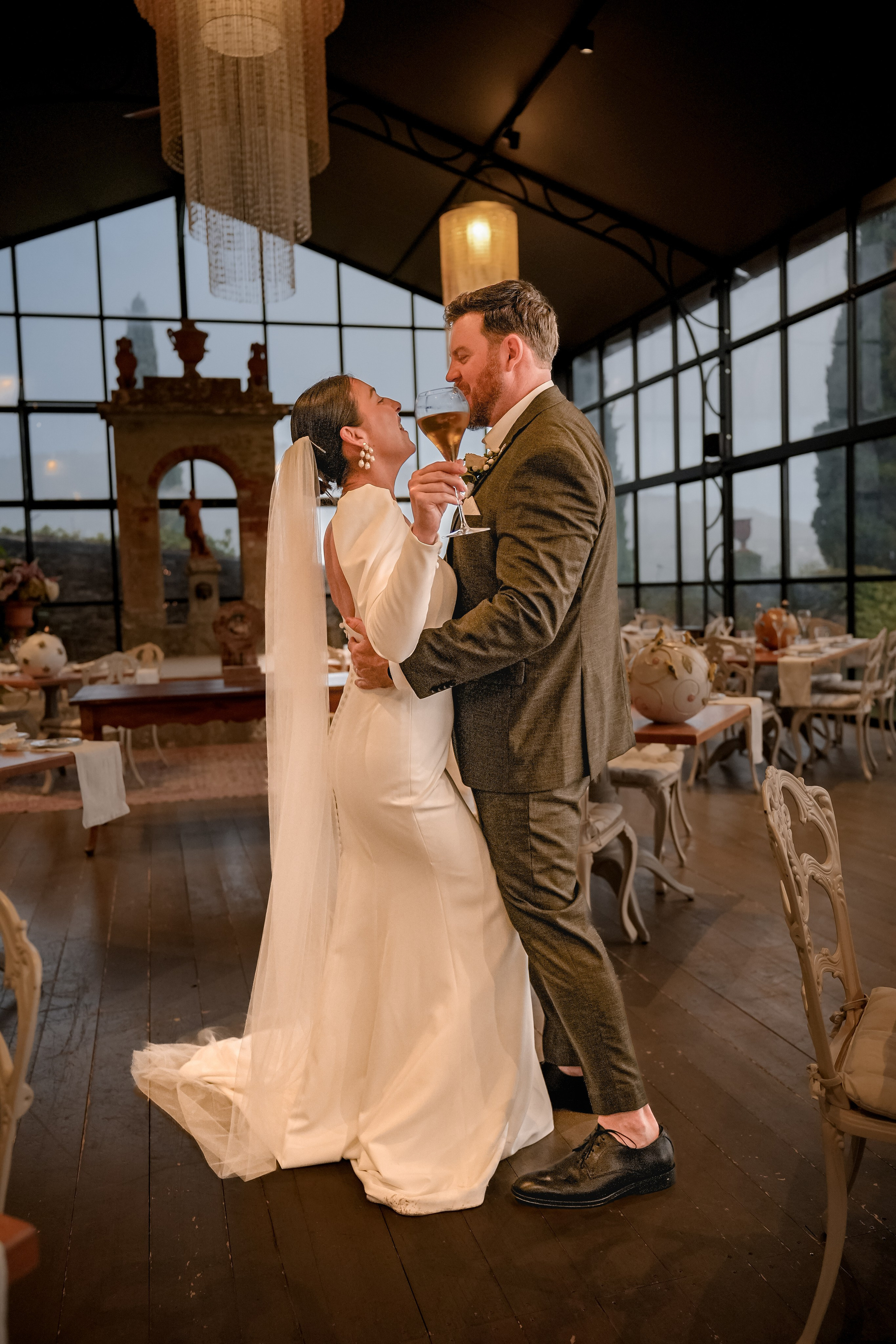 Elopment in Cortona. Villa Falconiere. Wedding Photographer in Italy