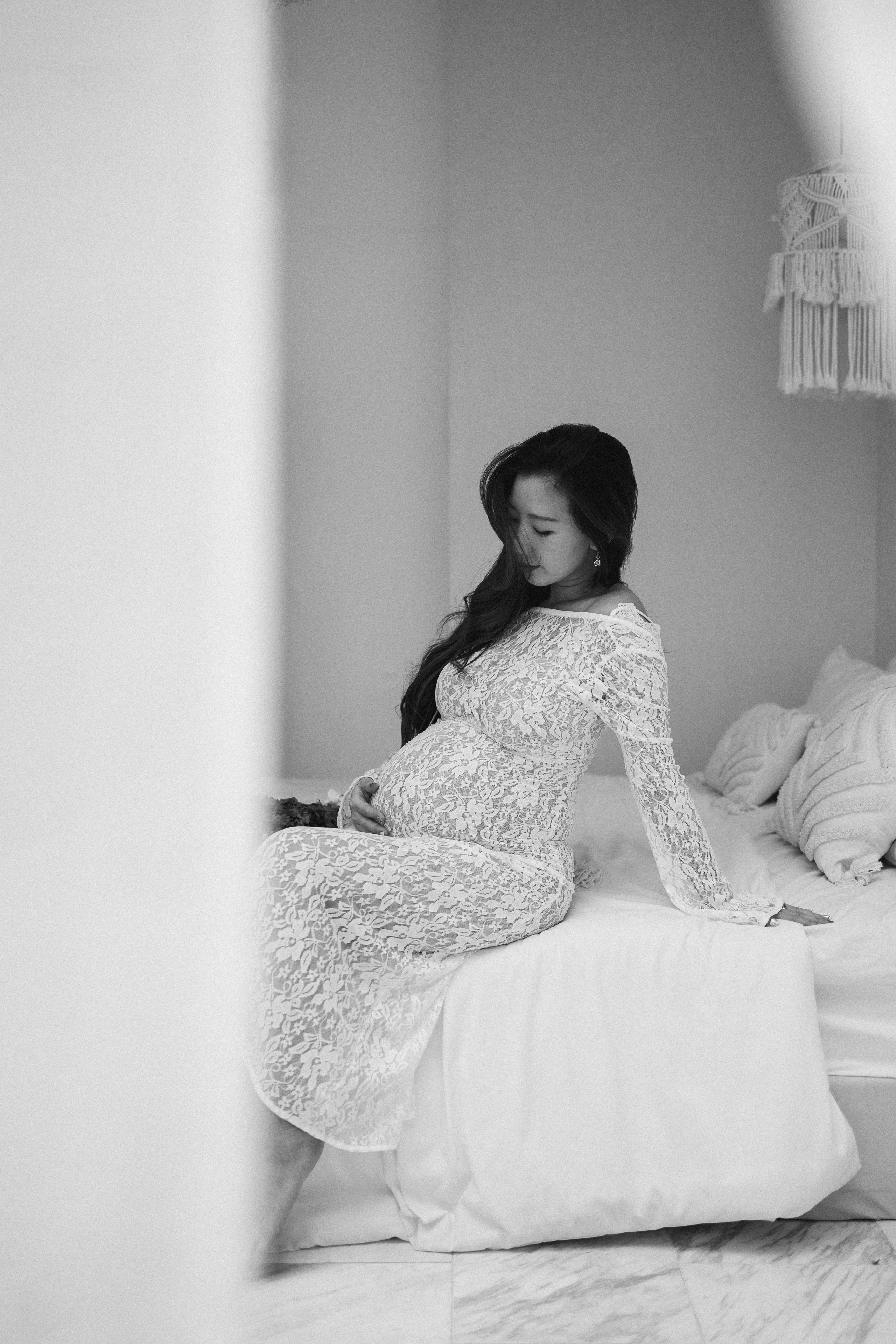 The Sweetest Anticipation. Family and wedding photographer in Bangkok, Thailand
