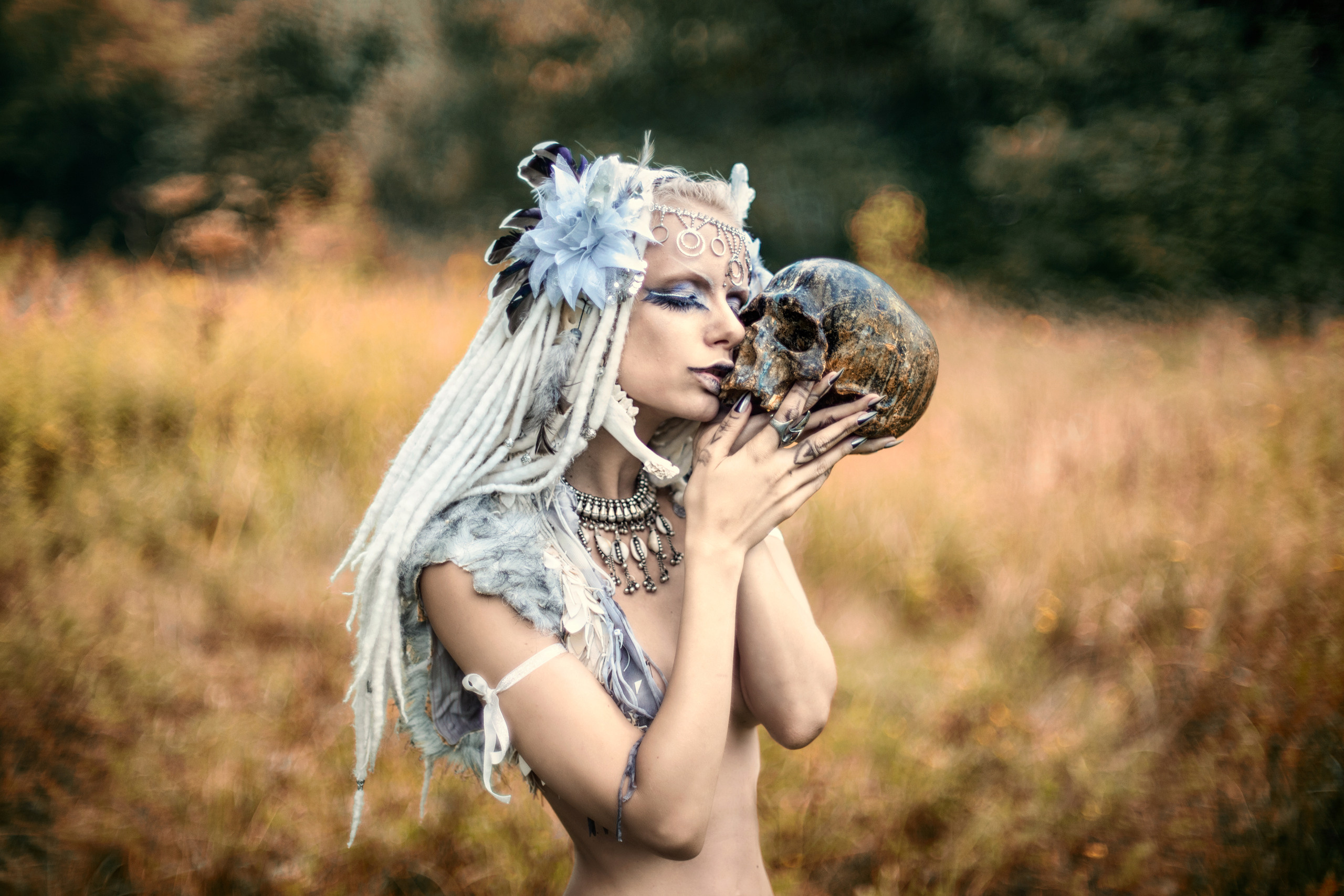 Art nude. Fakepublish — media production specializing in photography of beauty,