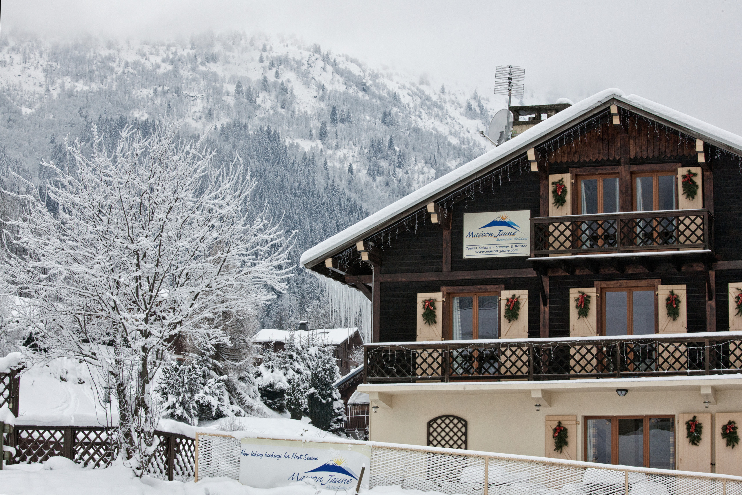 Travel. Fakepublish — media production specializing in photography of beauty,