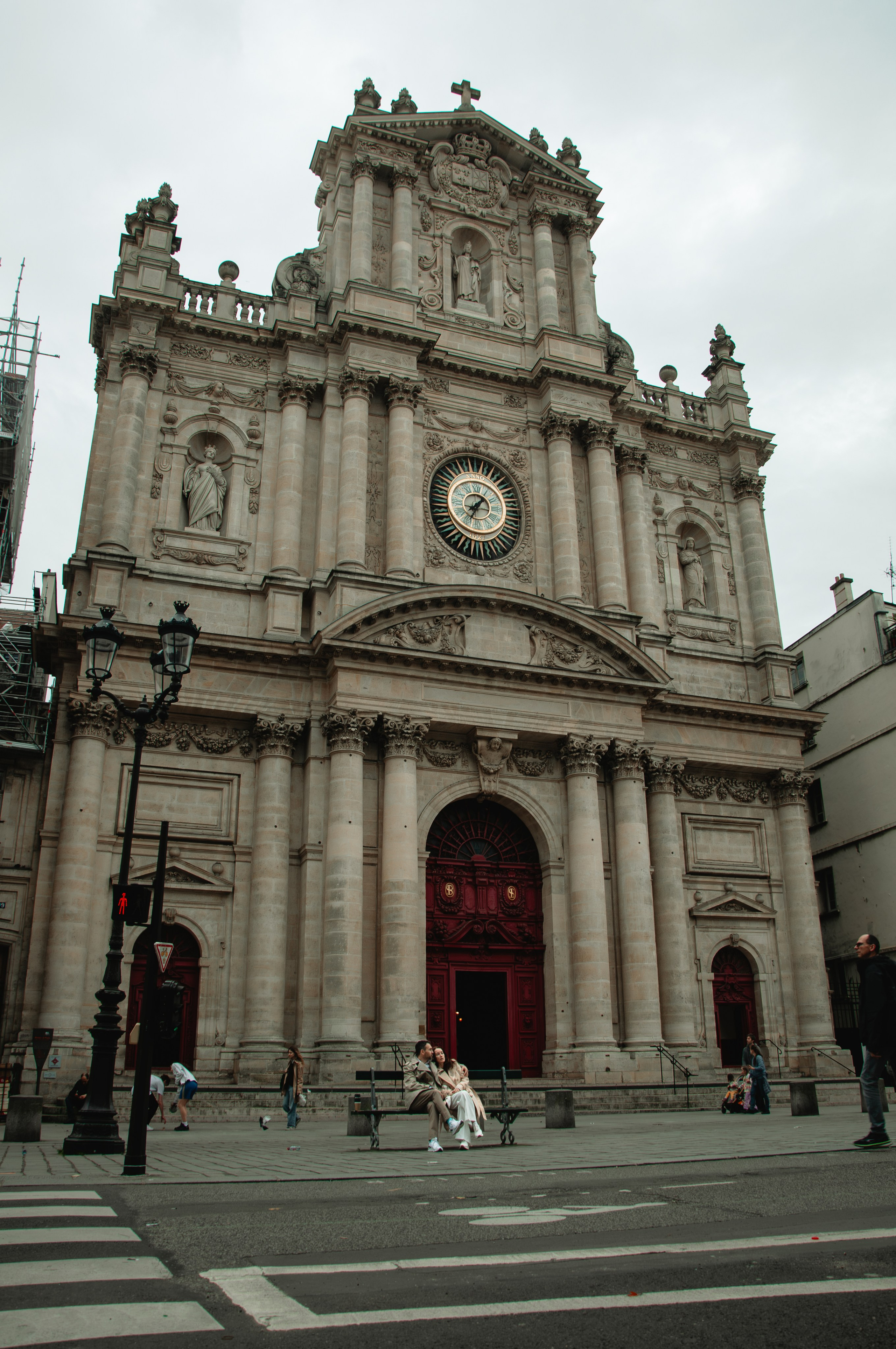 Street couple photoshoot. Paris photographer — Polina Osipova
