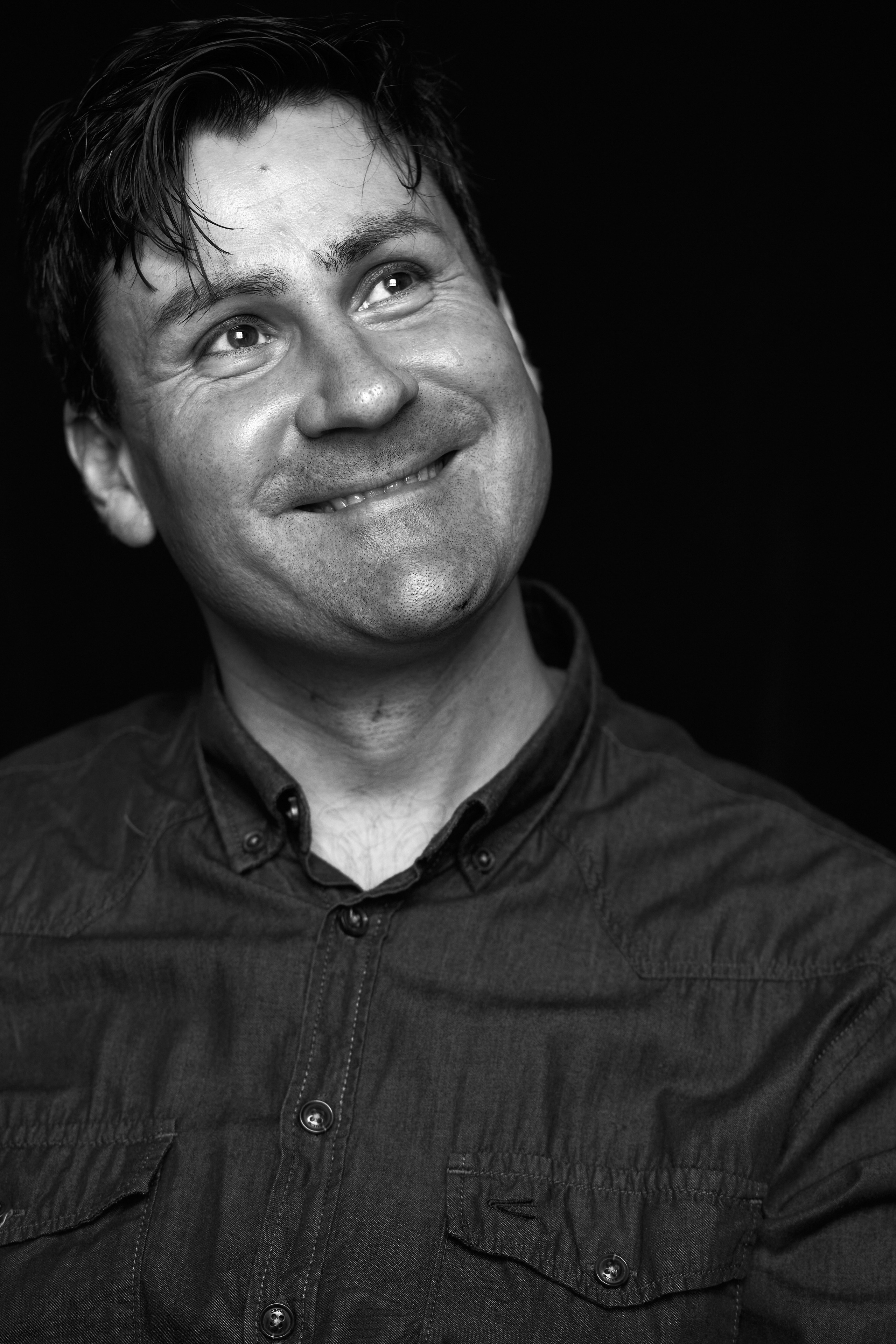 Portrait photographer in Riga. Photographer in Doha, Qatar