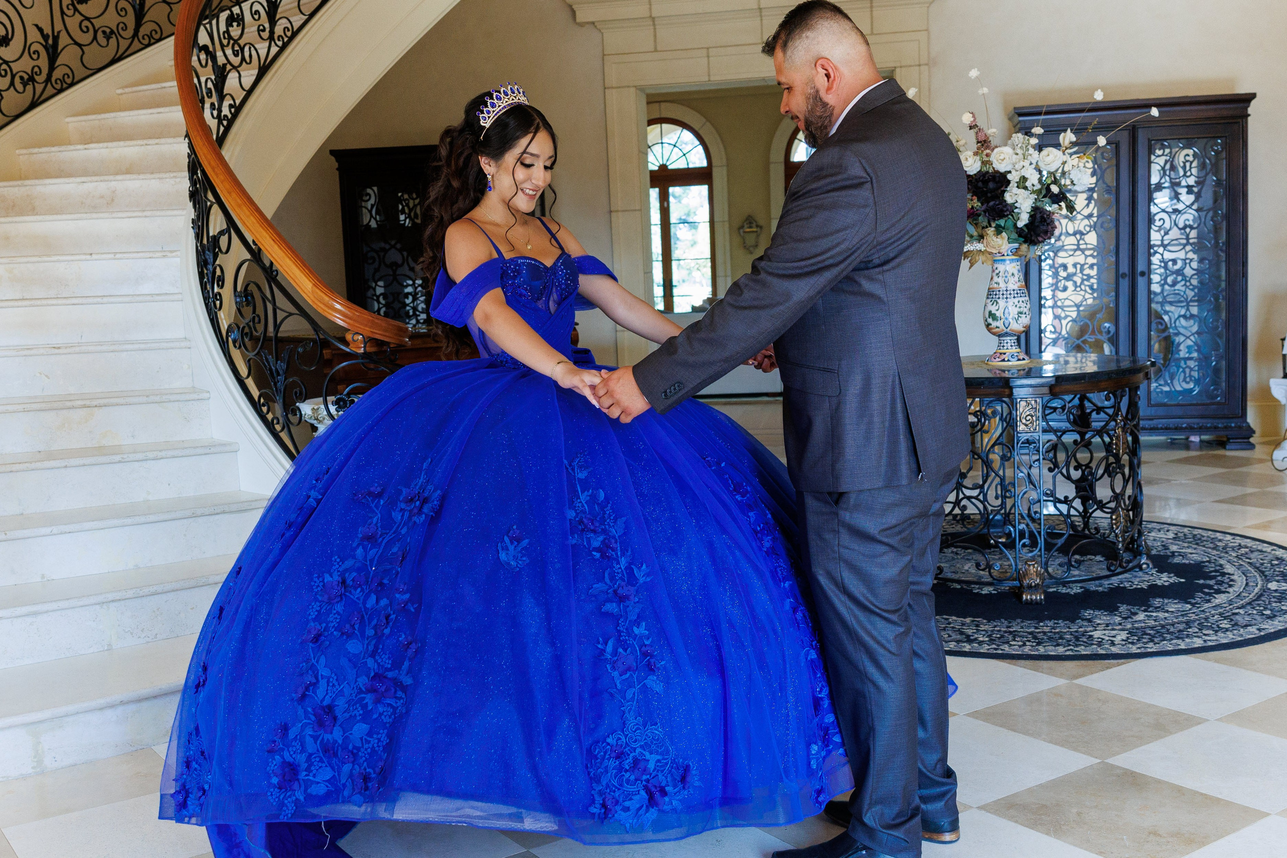 Marjorie XV. Hector Salazar Photography | Quinceanera, Wedding & Family Photographer in Oregon, and Washington