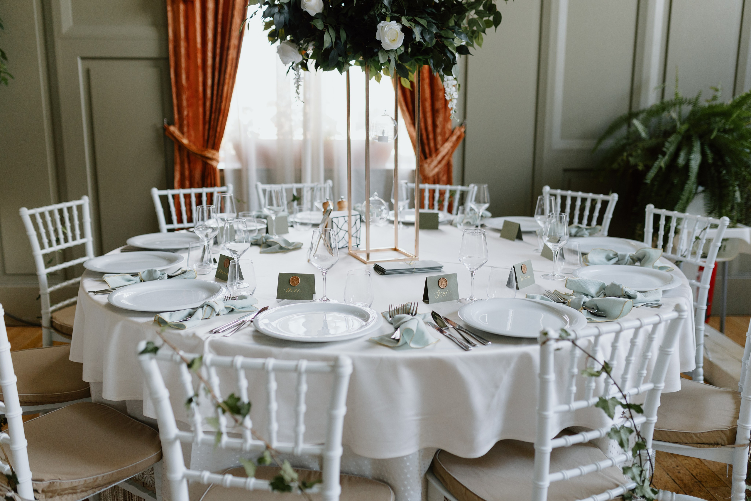 Nicoleta & Lucian. Main