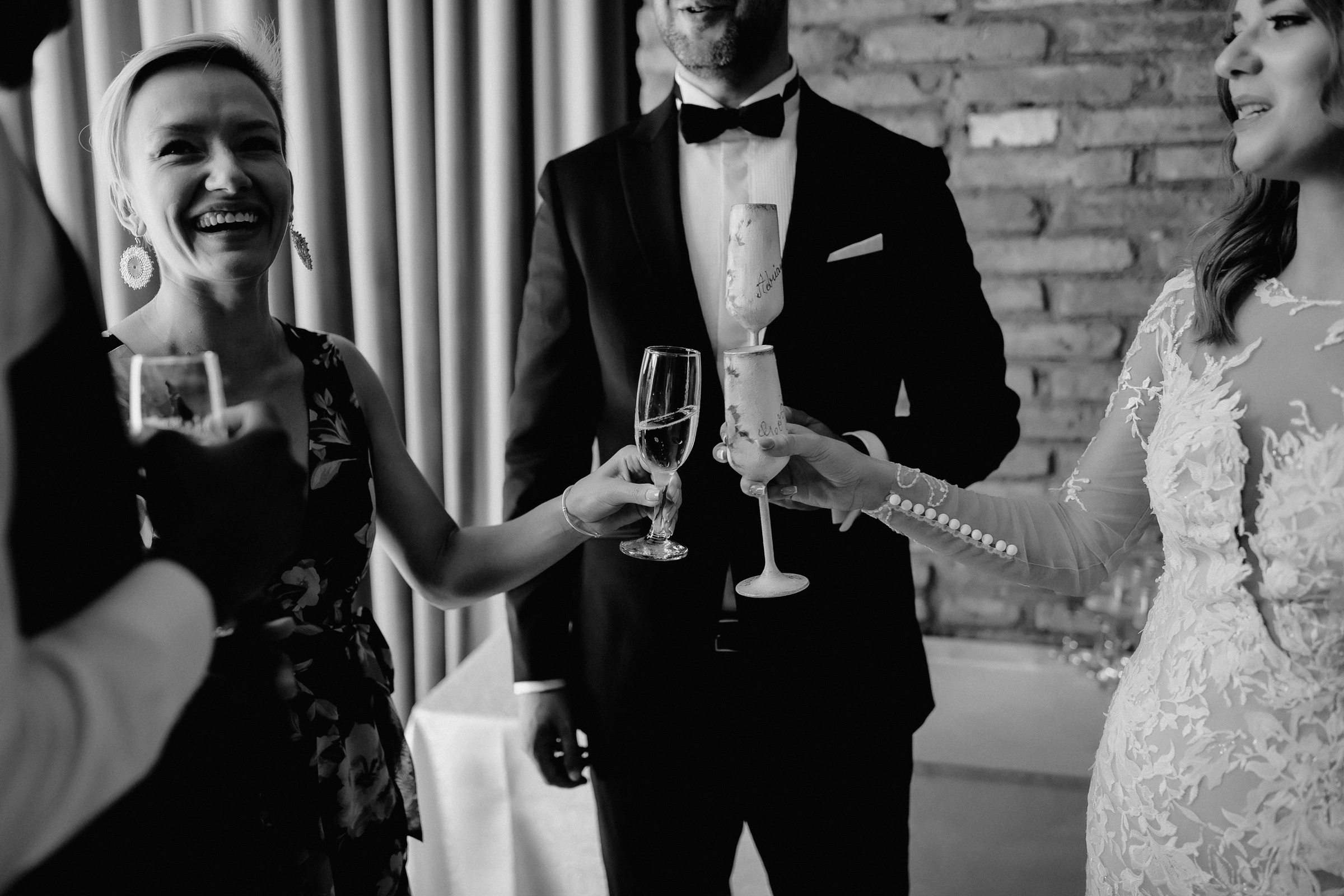 Unda iubirii  -Romania-. Servicii Foto Video în Chișinău și Europa ID-Brothers