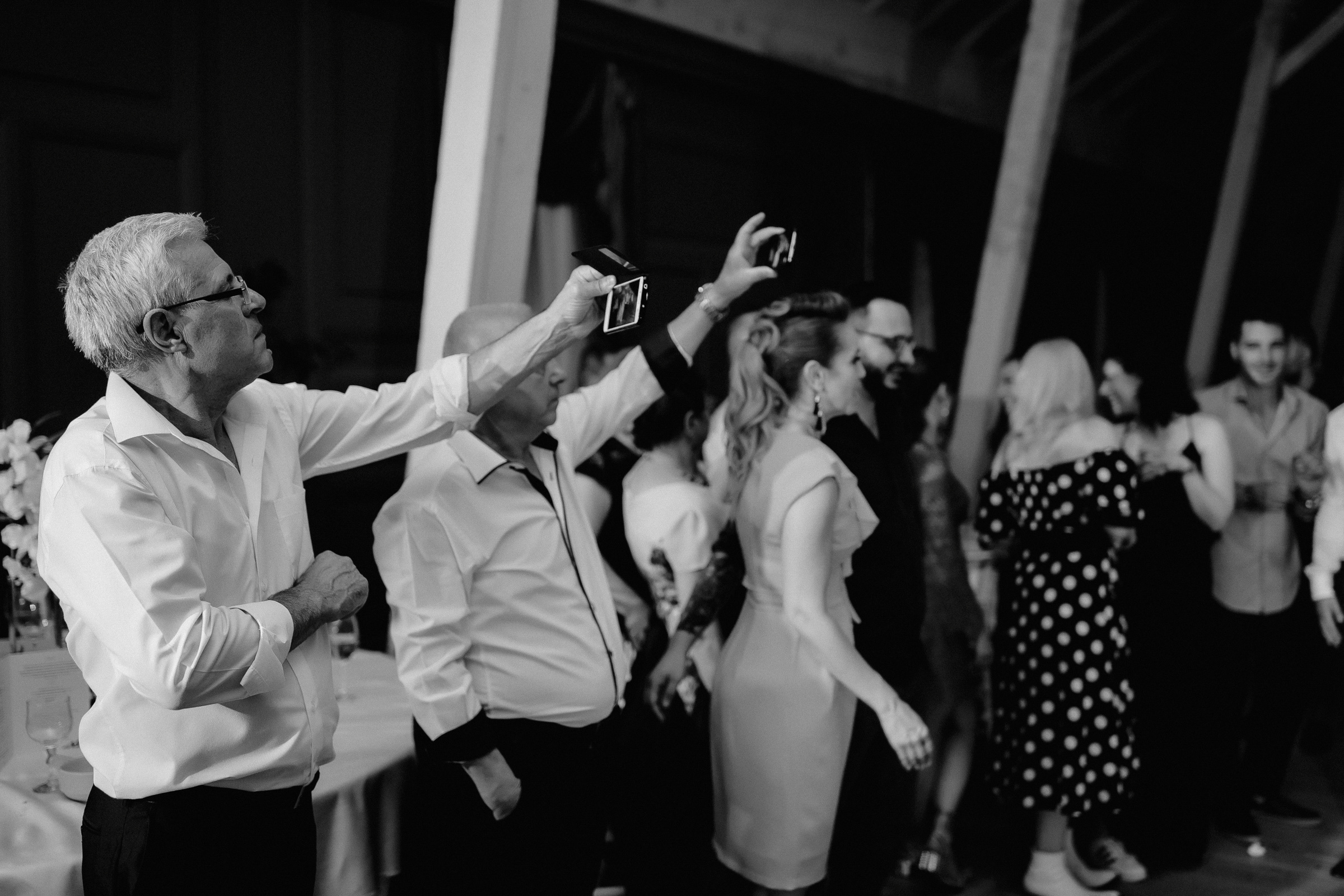 Unda iubirii  -Romania-. Servicii Foto Video în Chișinău și Europa ID-Brothers