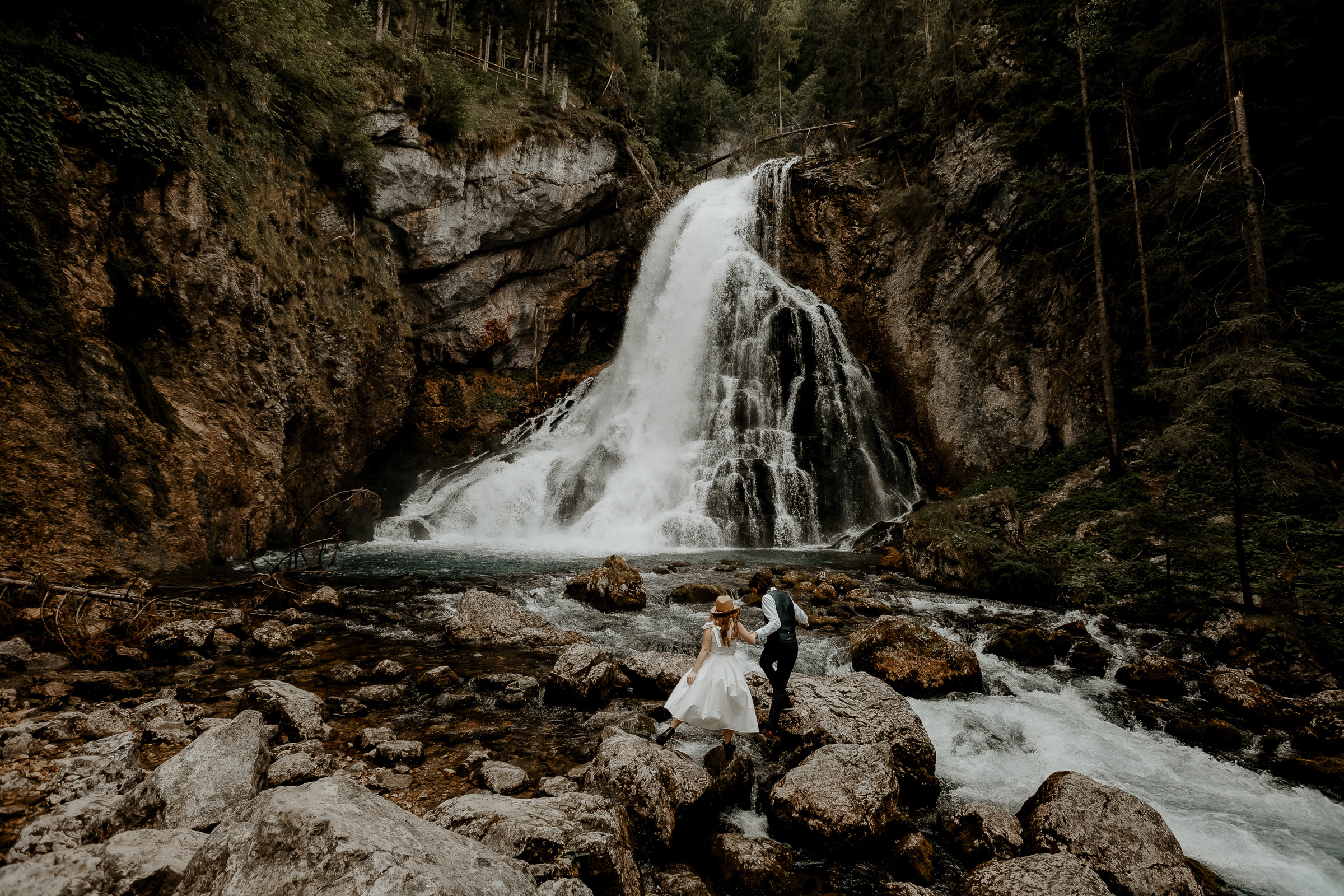 Land of love -Austria-. Servicii Foto Video în Chișinău și Europa ID-Brothers