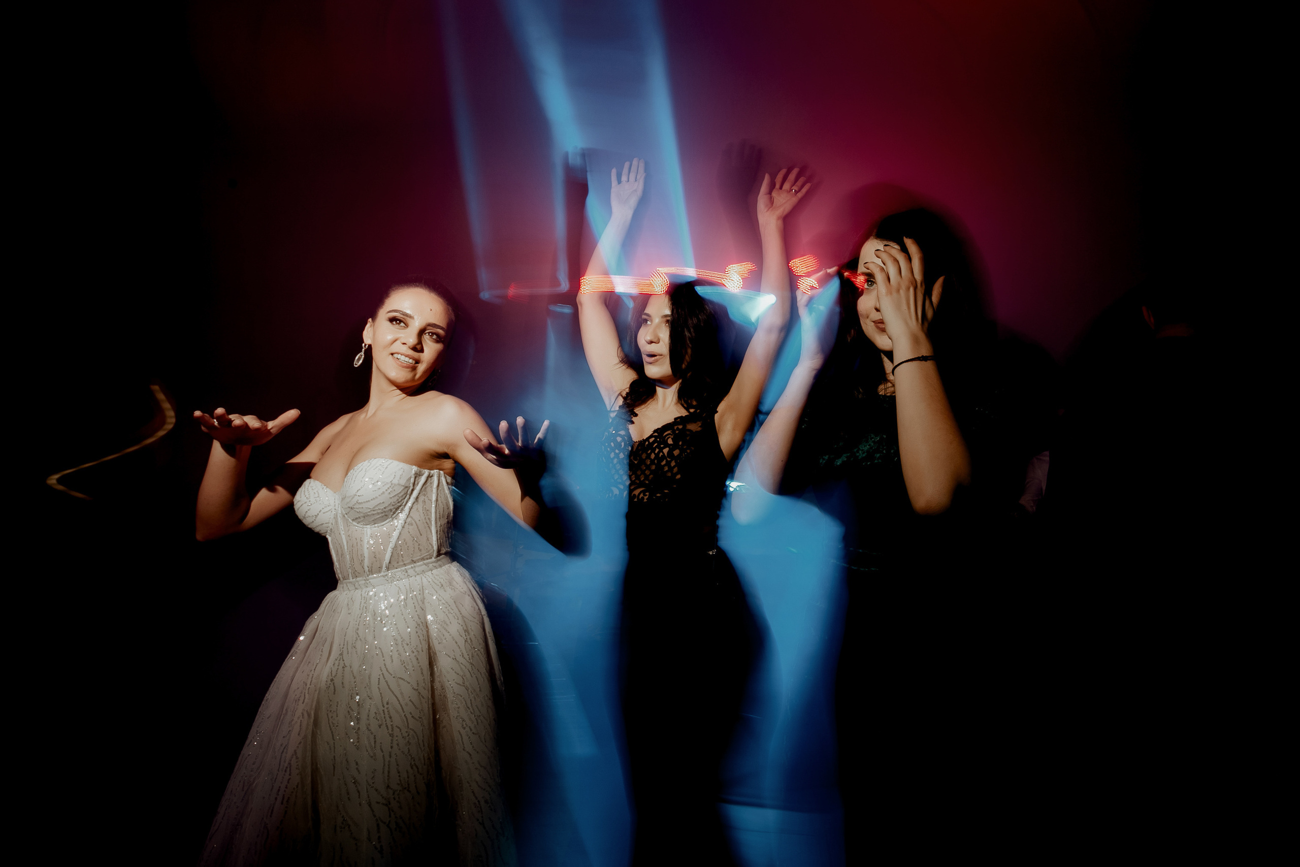 Dragoste în contrast -Moldova-. Servicii Foto Video în Chișinău și Europa ID-Brothers