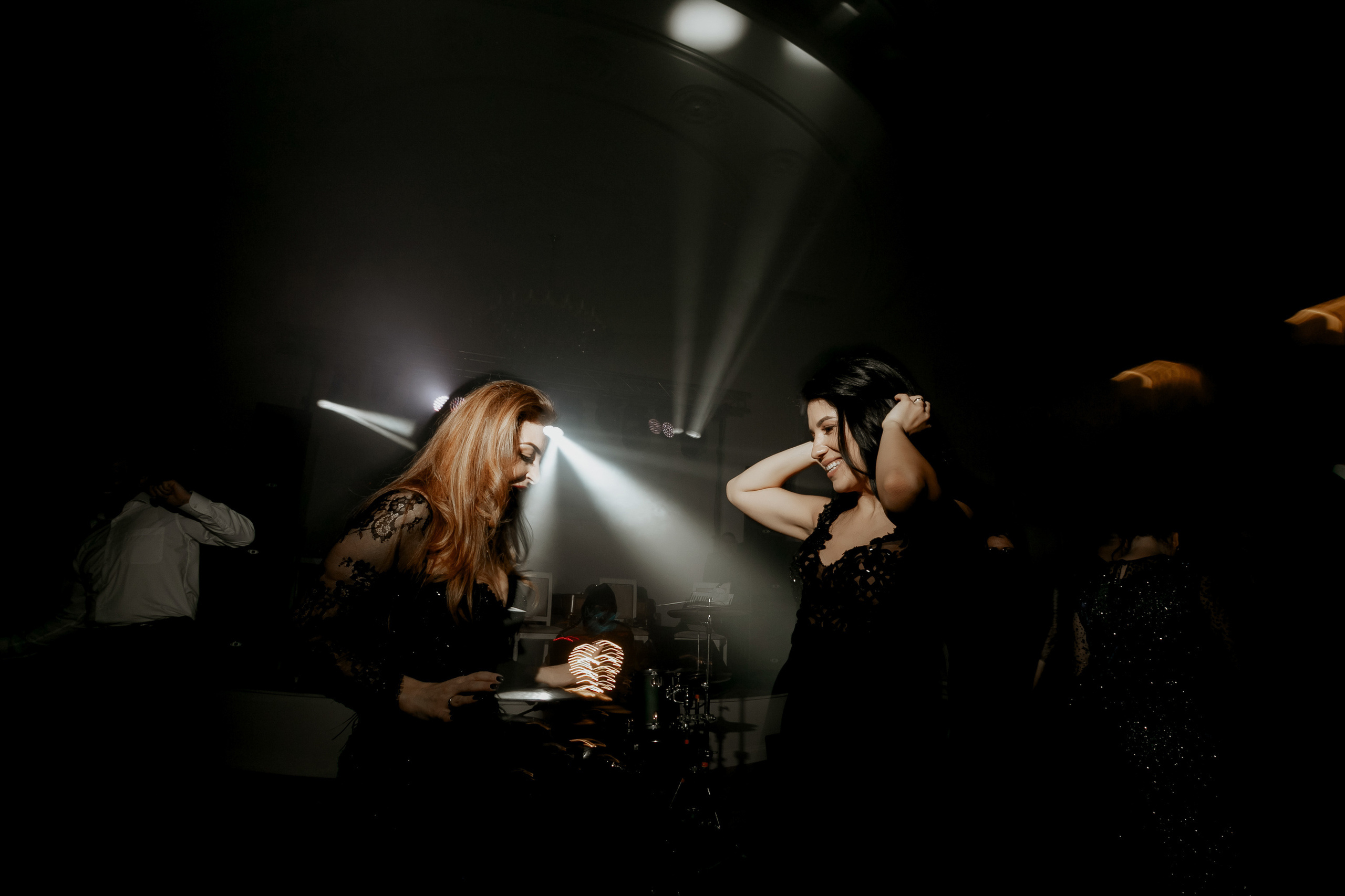 Dragoste în contrast -Moldova-. Servicii Foto Video în Chișinău și Europa ID-Brothers