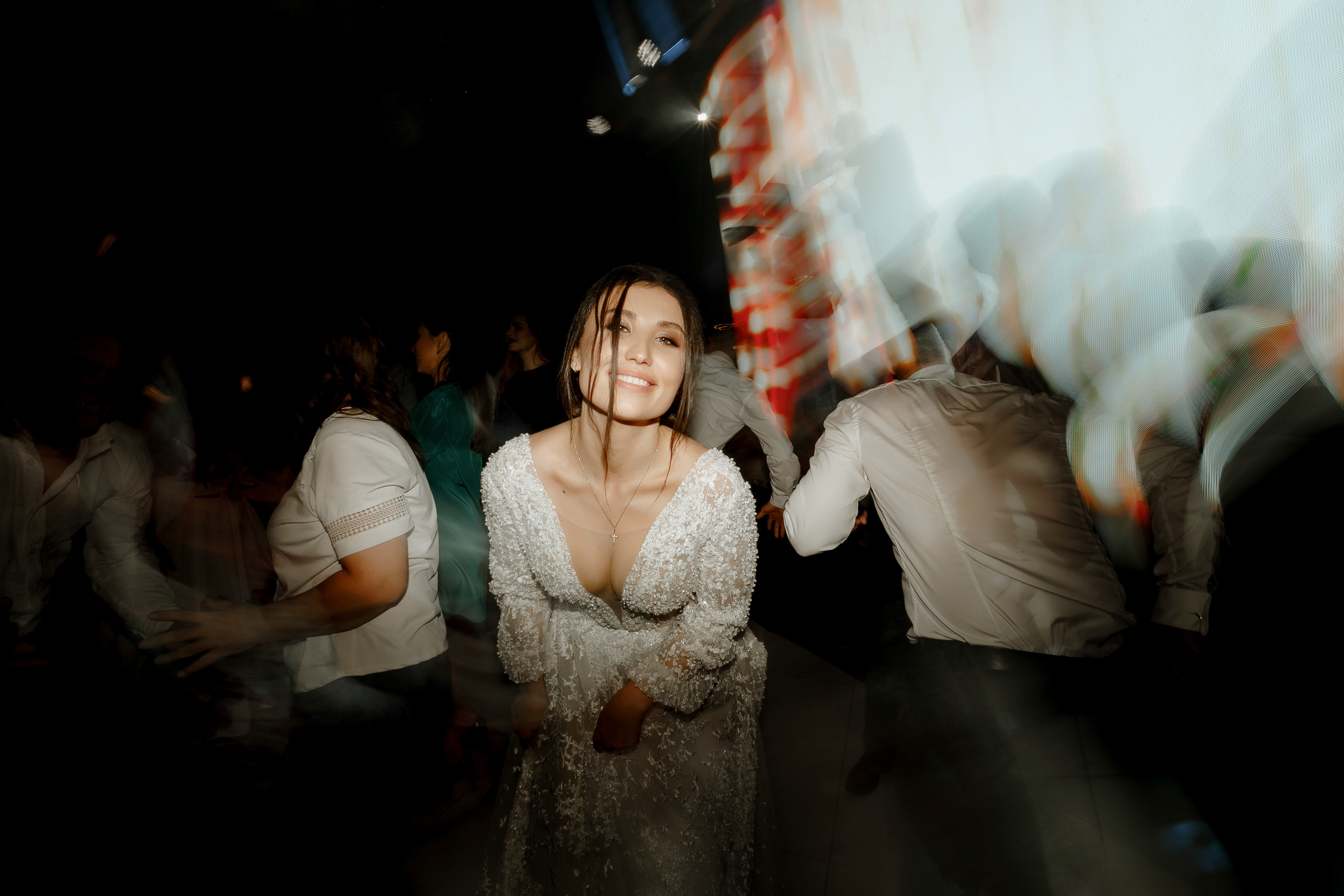 Despre noi și emoții -Moldova-. Servicii Foto Video în Chișinău și Europa ID-Brothers