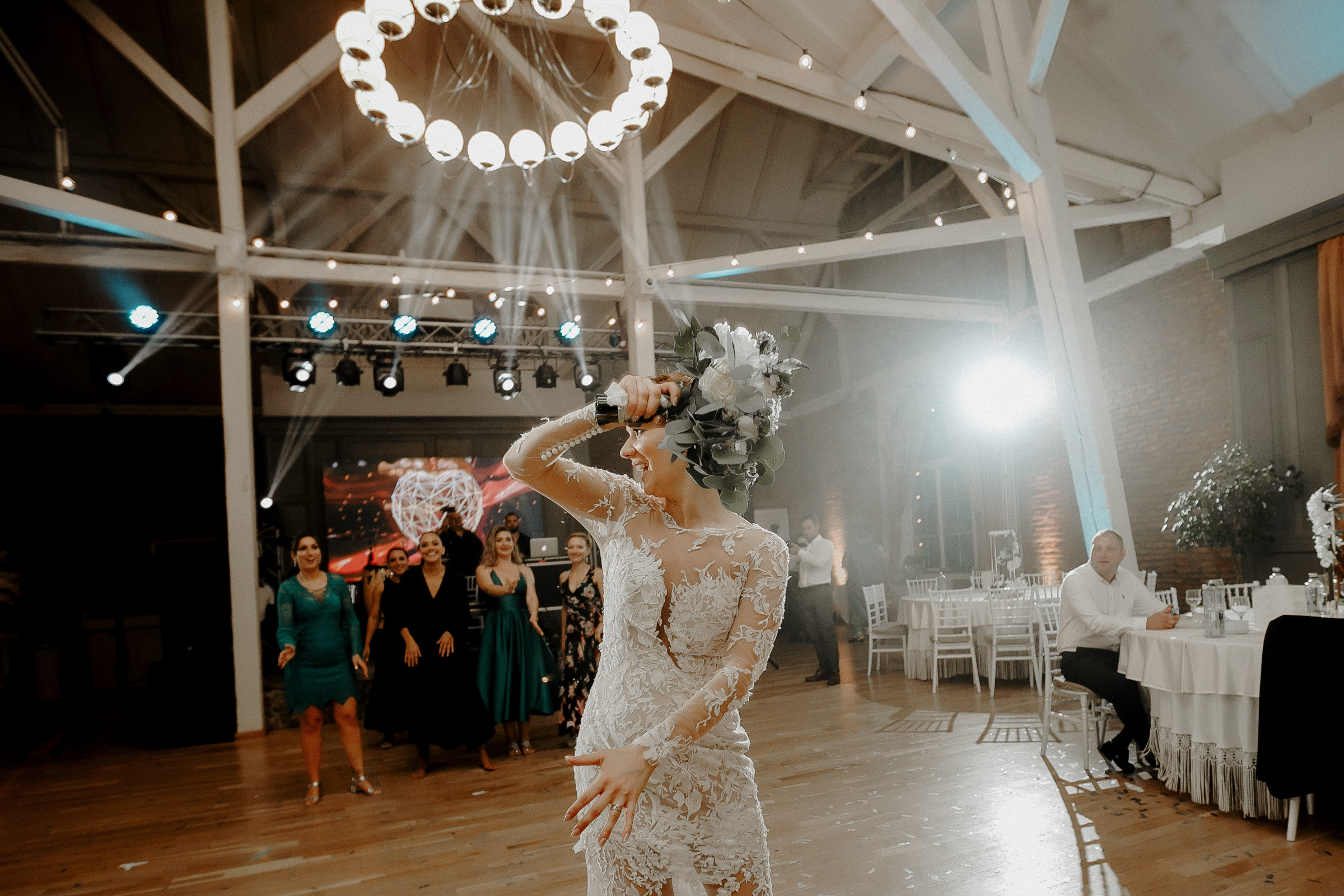 Unda iubirii  -Romania-. Servicii Foto Video în Chișinău și Europa ID-Brothers