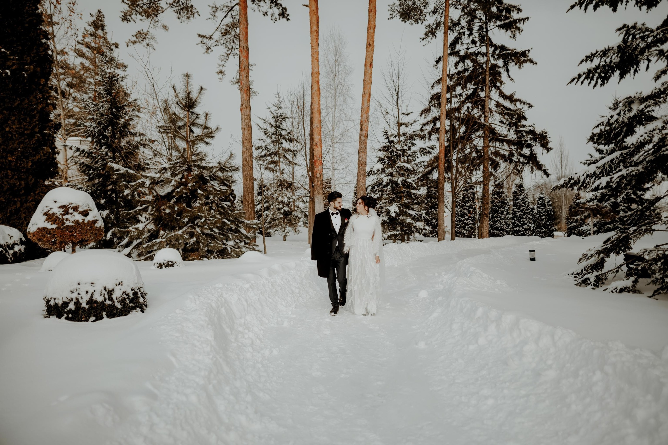 Dragoste în contrast -Moldova-. Servicii Foto Video în Chișinău și Europa ID-Brothers