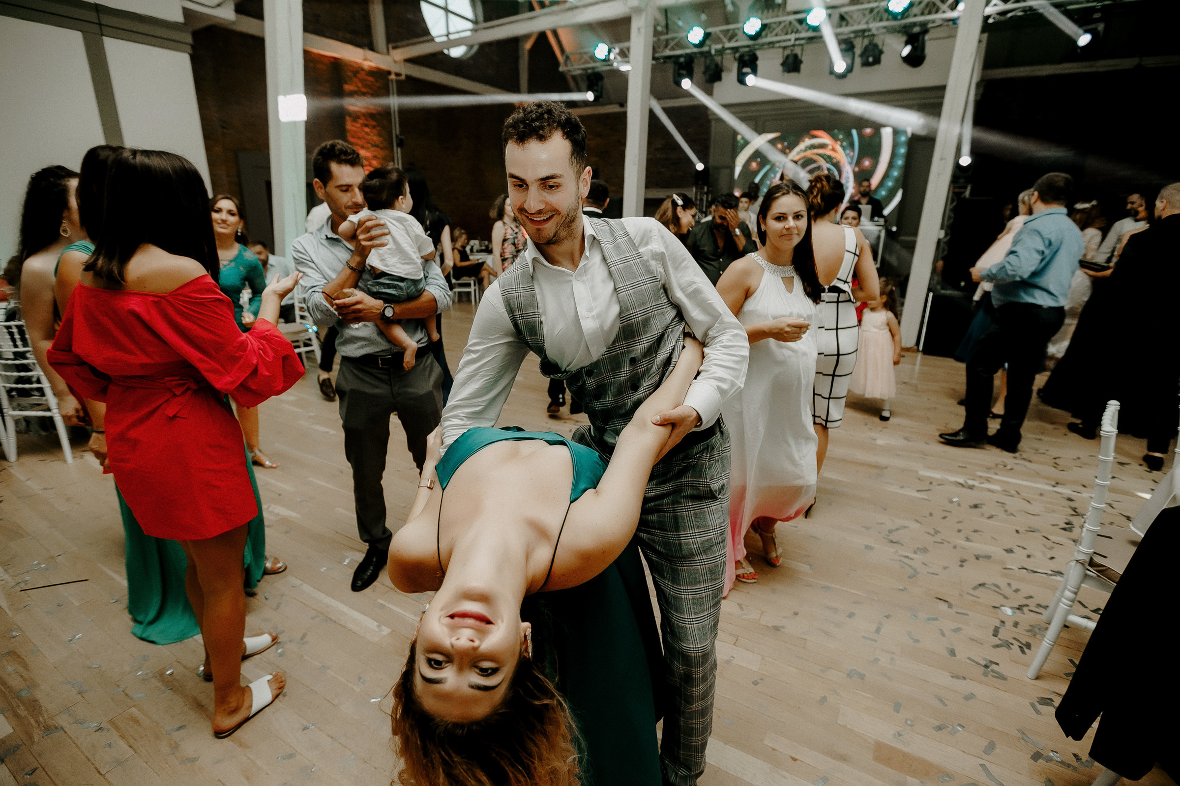 Unda iubirii  -Romania-. Servicii Foto Video în Chișinău și Europa ID-Brothers