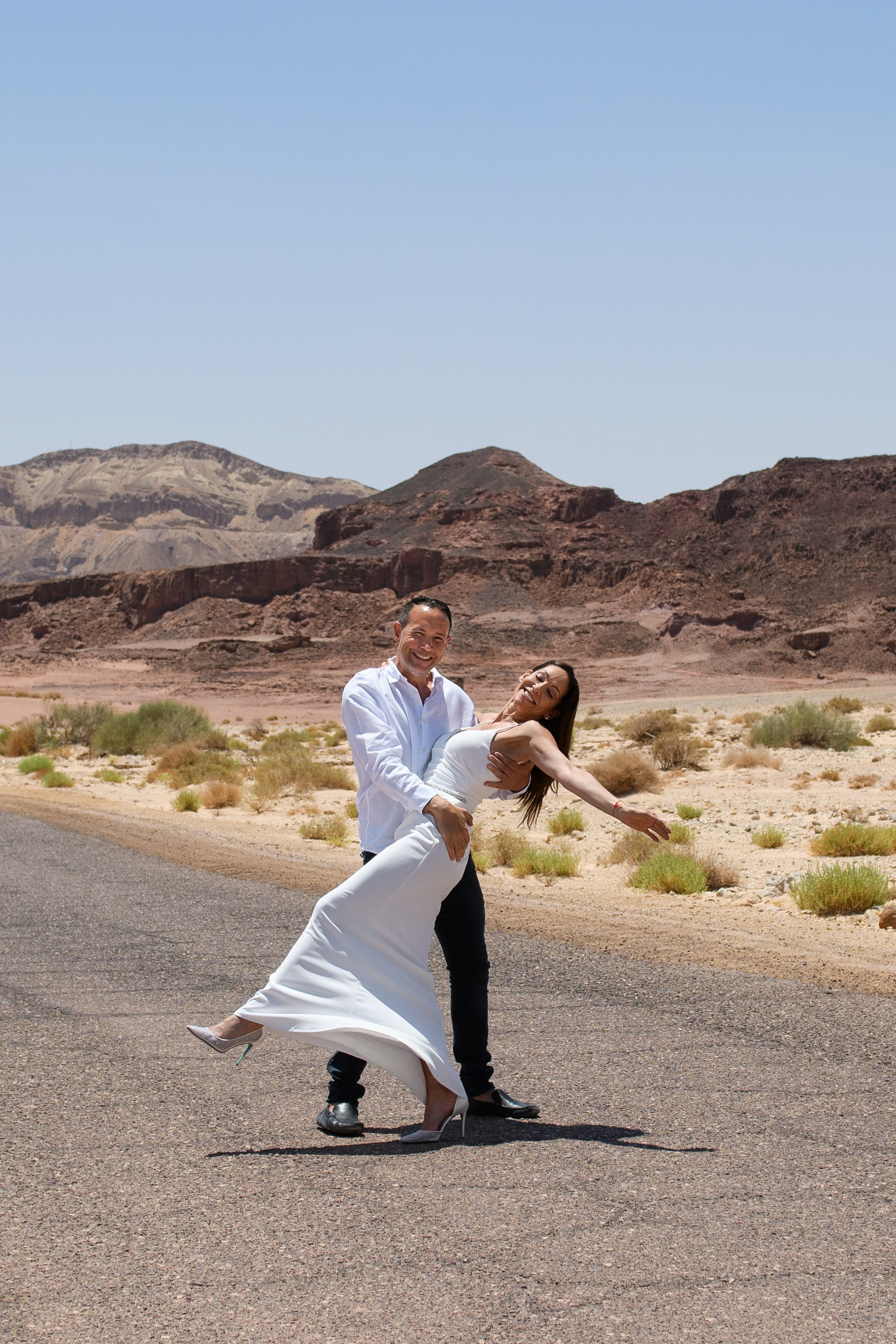 Wedding in the Timna park for Guy & Jodie. Family children pregnancy love stories photographer in Eilat Israel Olga Amchislavsky