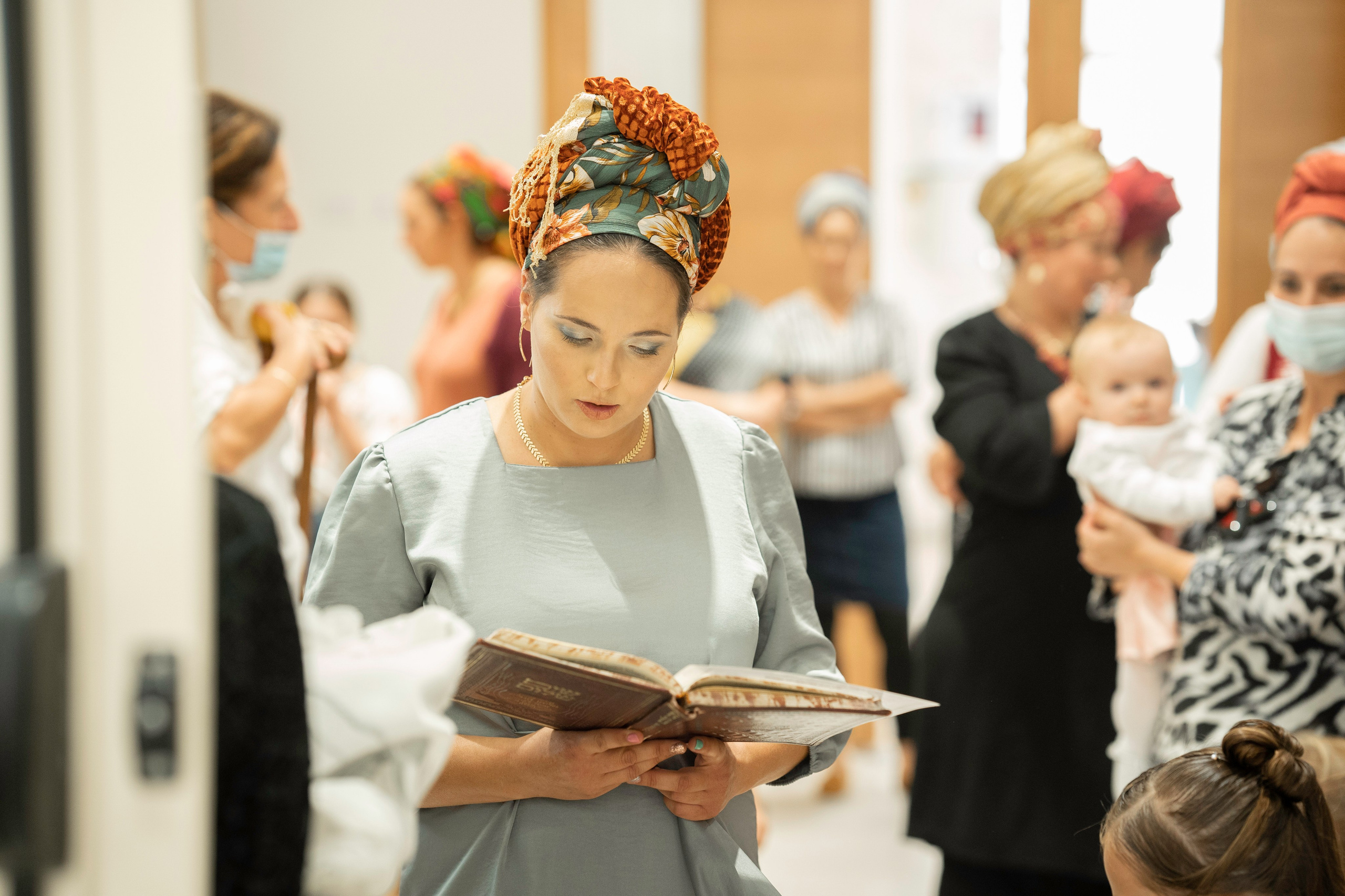 הברית של יוסף וחנה. יוסף מזרחי צילום חתונה, ברית וזוגיות. צלם מקצועי שאוהב להוציא אתכם הכי יפים ברגעים הכי מרגשים