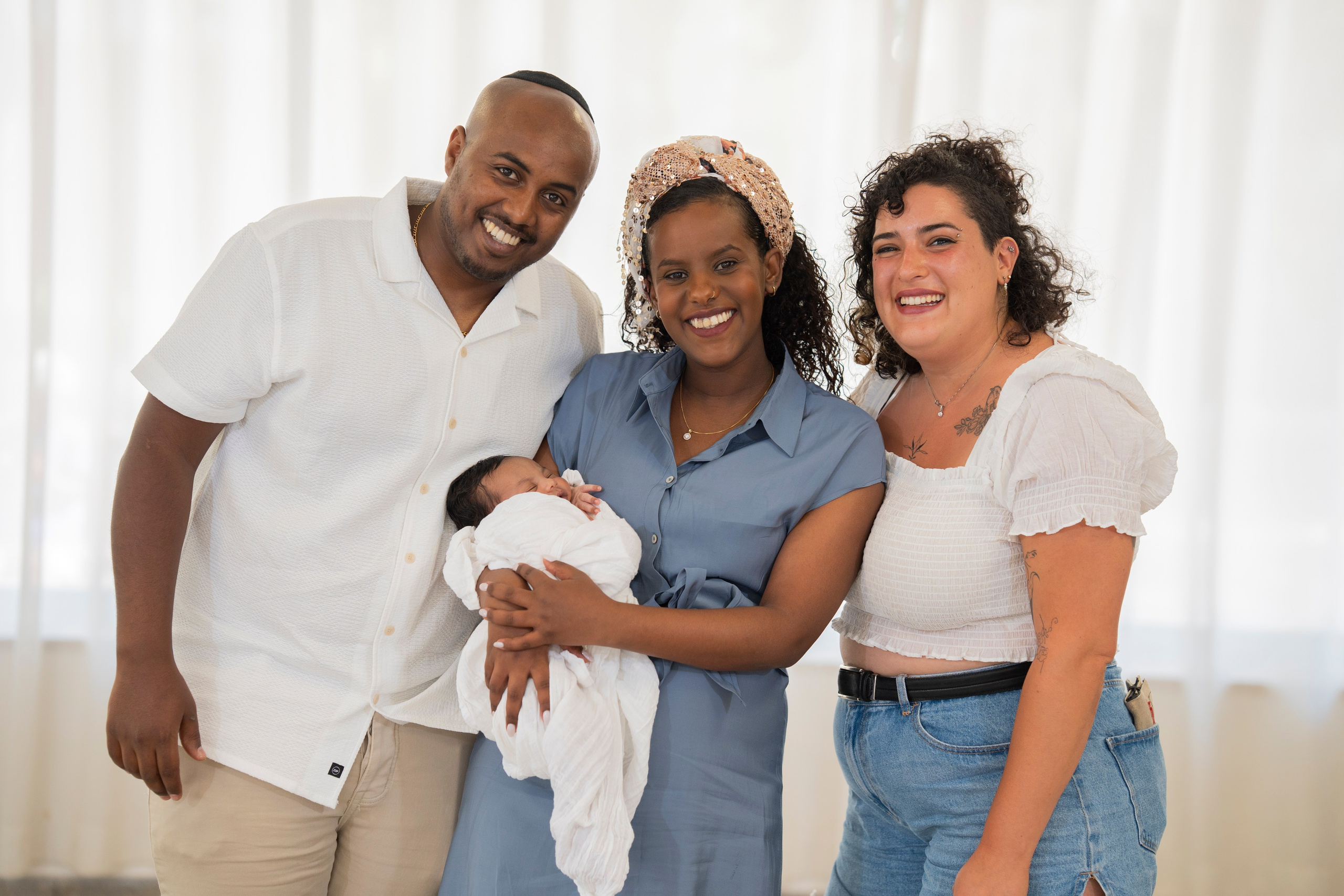 משפחת סלומון. יוסף מזרחי צילום חתונה, ברית וזוגיות. צלם מקצועי שאוהב להוציא אתכם הכי יפים ברגעים הכי מרגשים