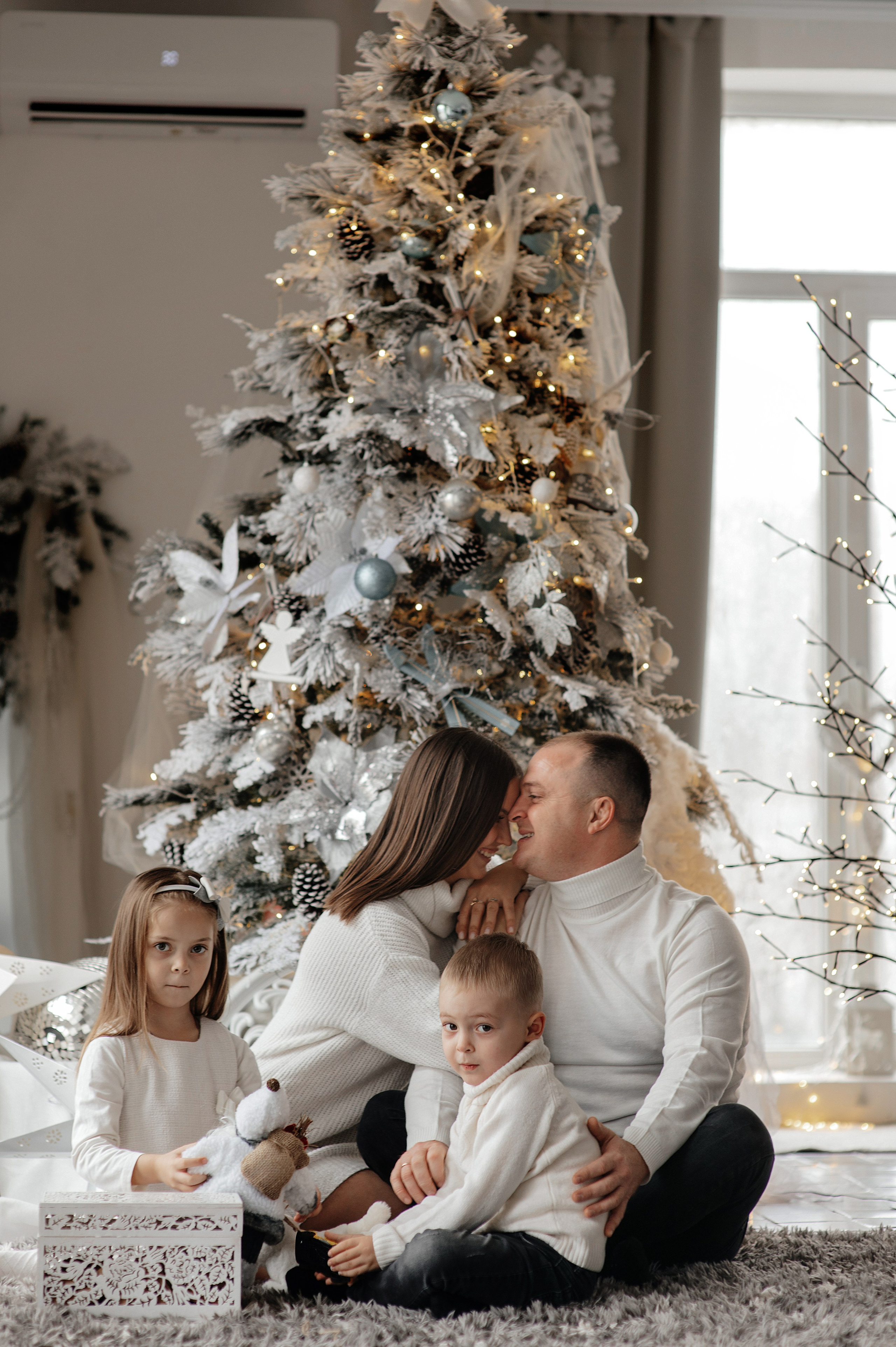 New Year Happy Family. Wedding photographer from Moldova Alexey Chipchiu