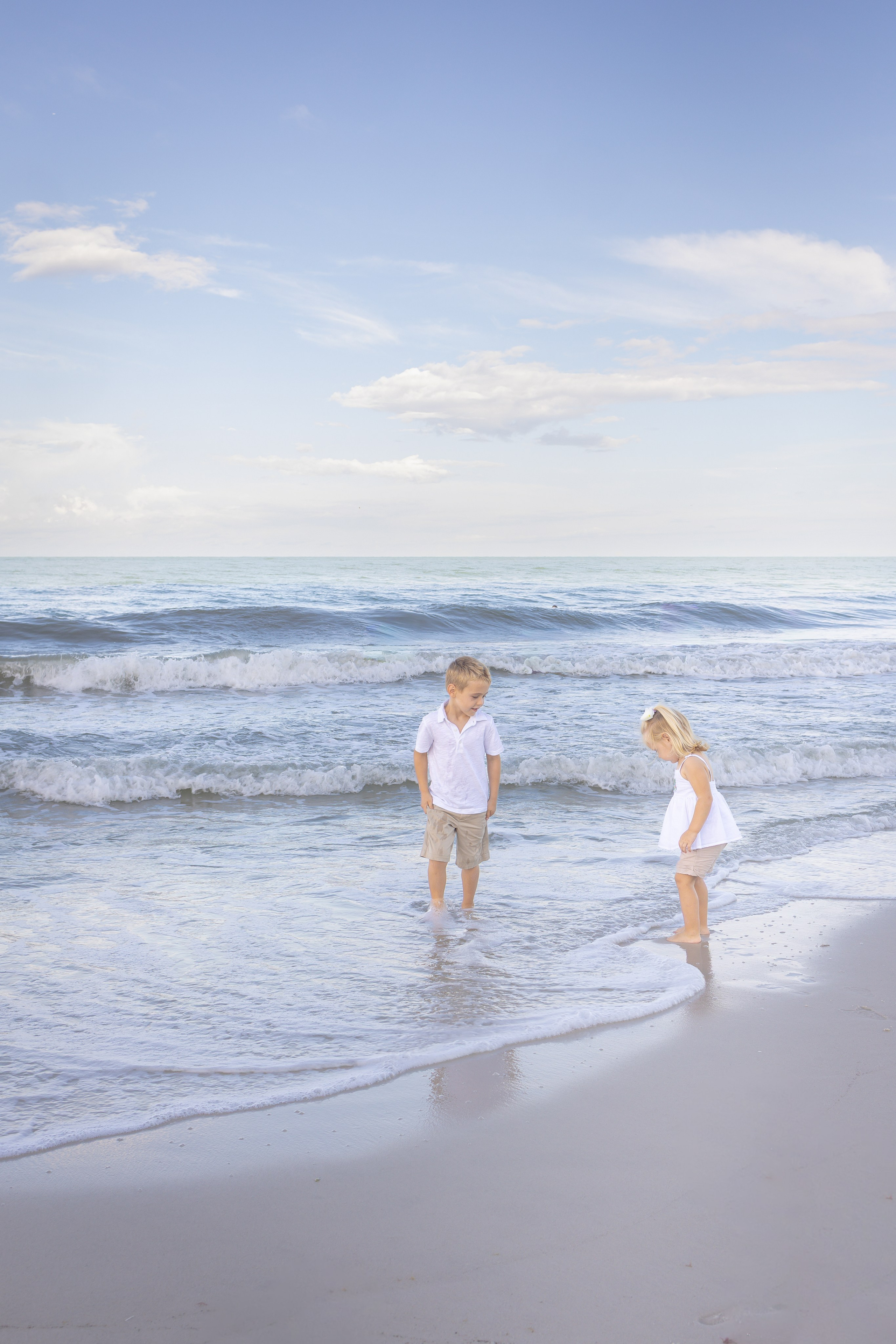 Jon and Brooke Beach Photography 2025. Out and About 239