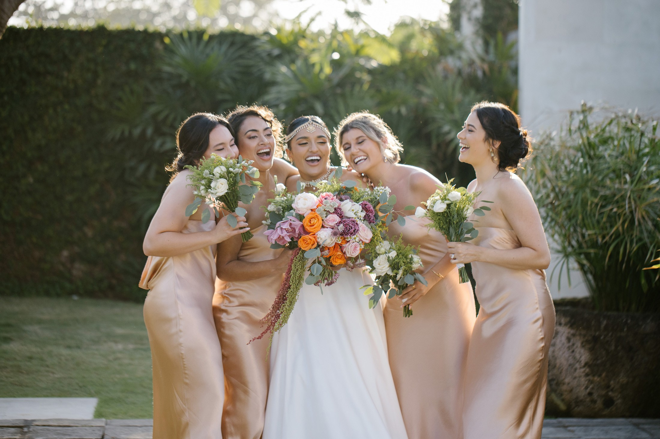 Big funny wedding with guests in paradise Bali island. Get.it.feel — Aesthetic Photography and Videography