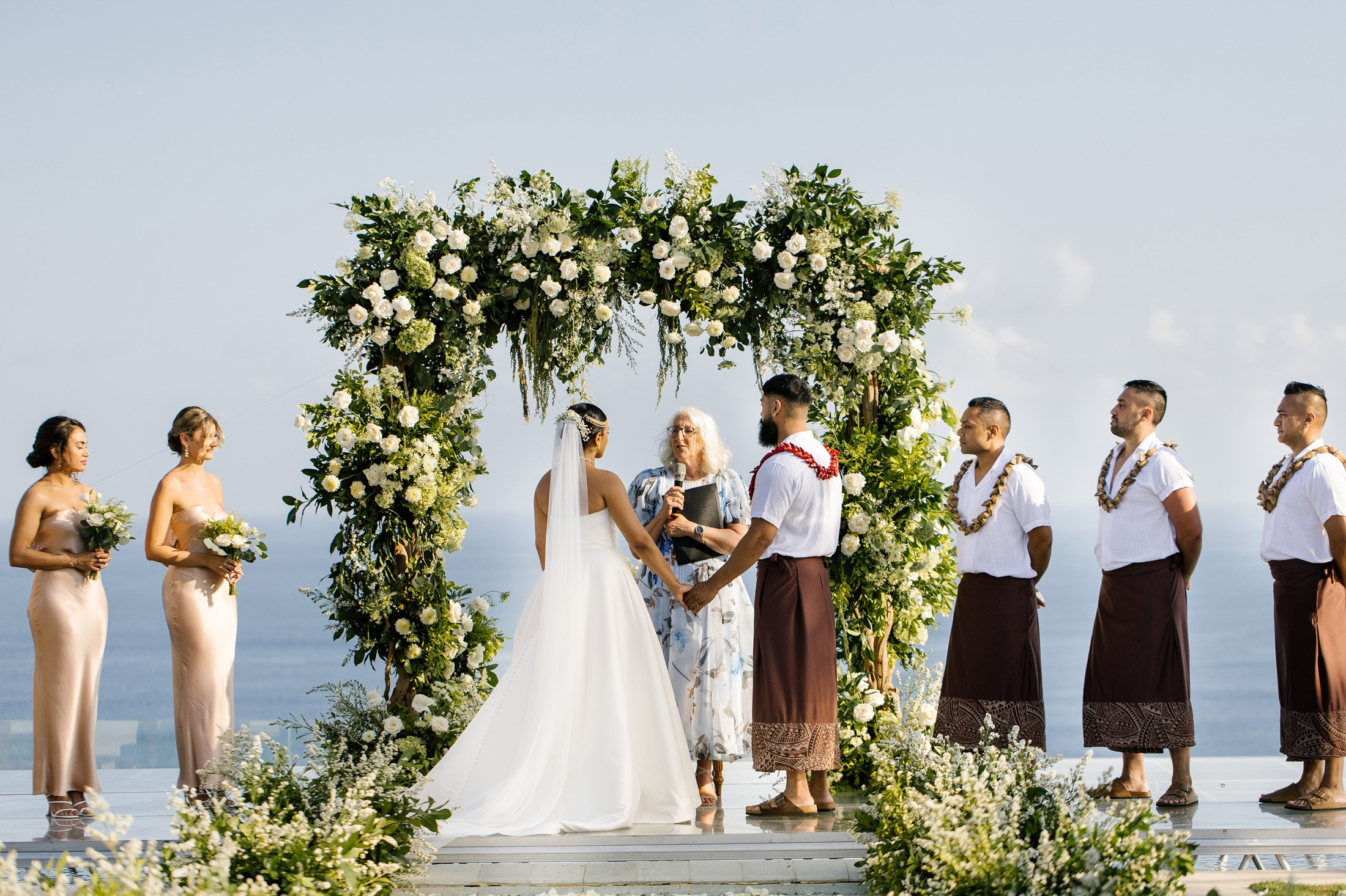 Big funny wedding with guests in paradise Bali island. Get.it.feel — Aesthetic Photography and Videography