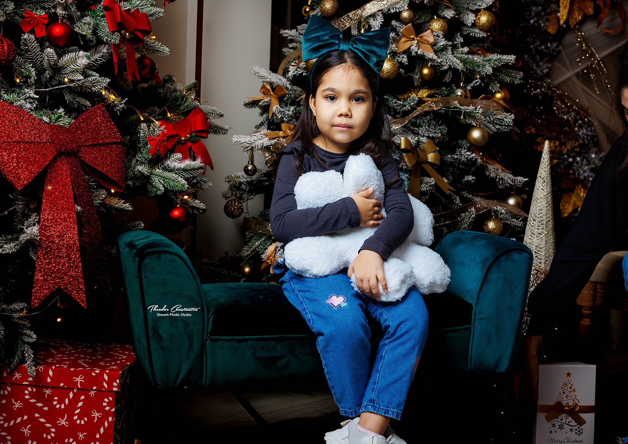 Studio. Dream Studio Galați – ședințe foto profesionale pentru familie, portrete și evenimente