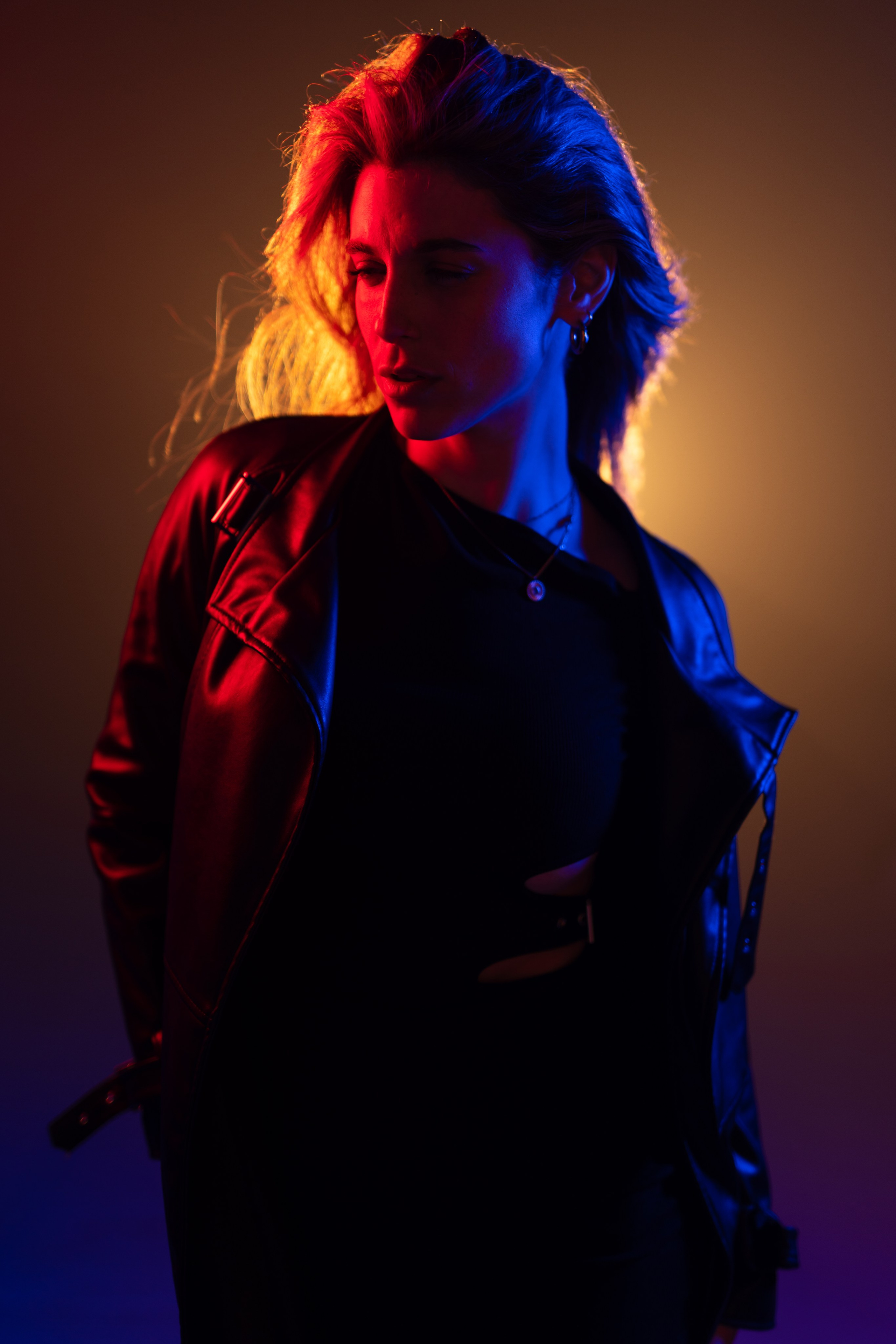 „Kölsch&Shoot“ in Cologne w/ Lisa (Set #6). URBANSTREETFILES.ART