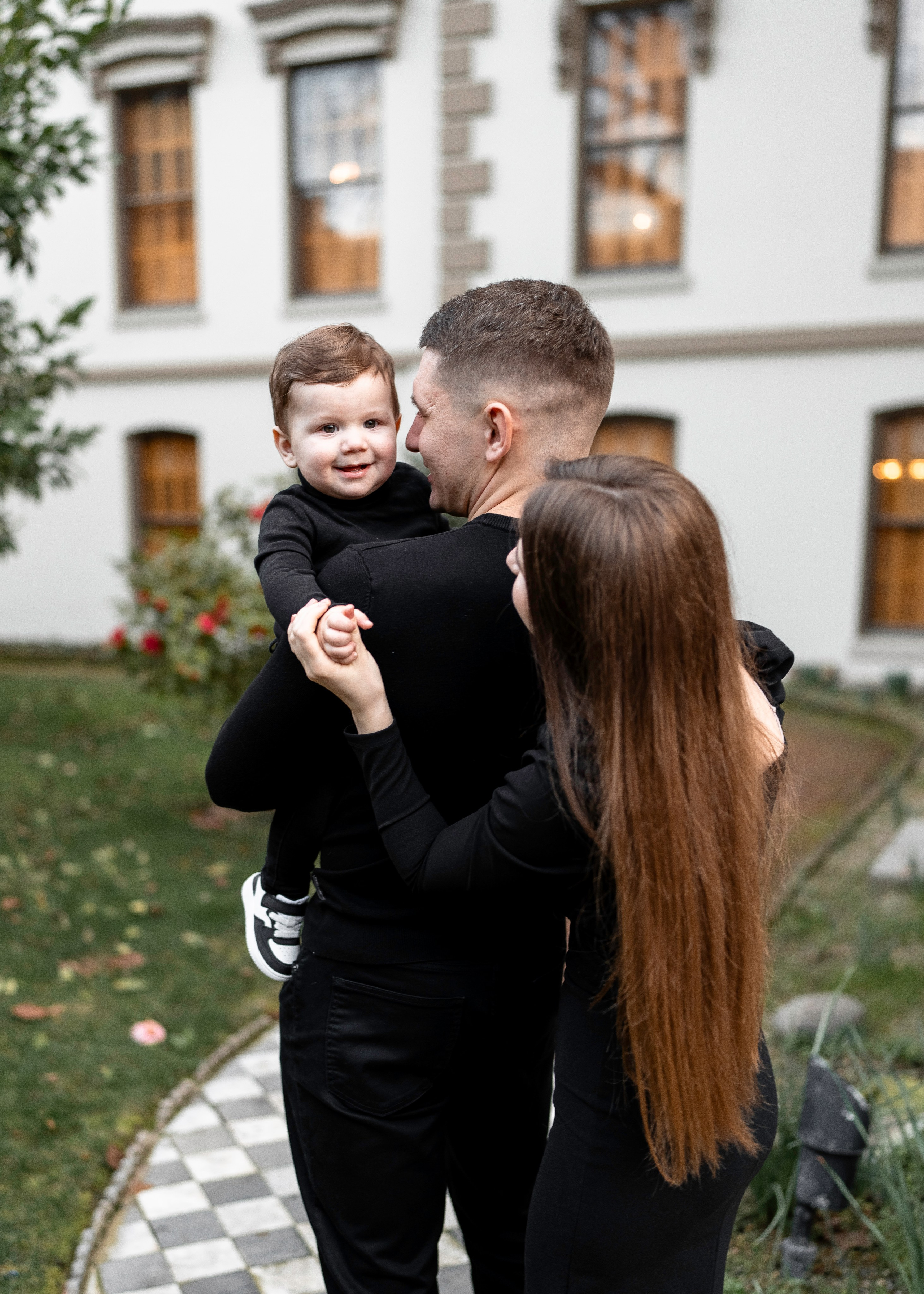 Artem, Nadia & Elisha. Family photographer in Sacramento | Sofia Pavenko