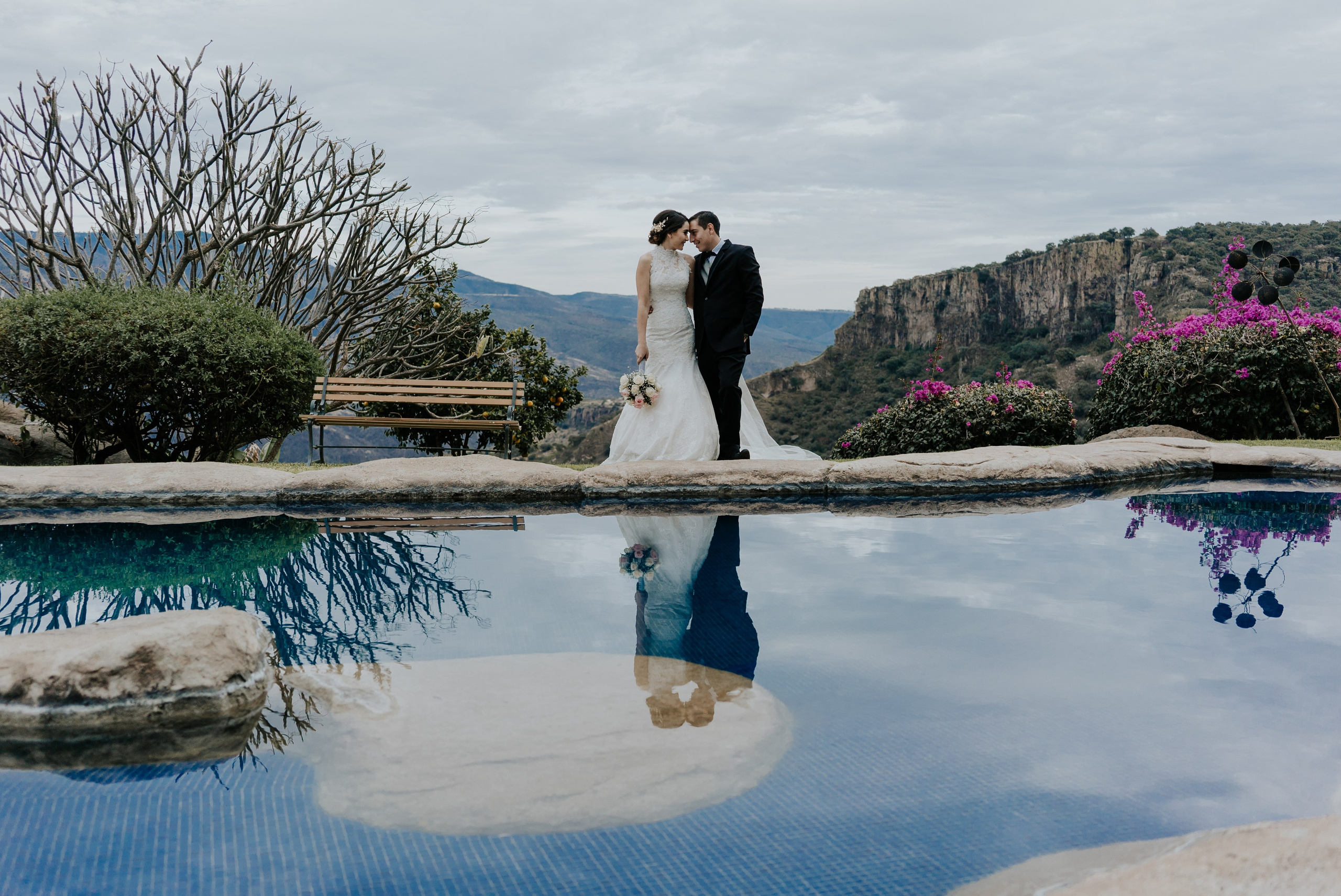 WEDDING PHOTOS. Wedding Photographer and Filmmaker in Guadalajara Mexico Abraham Linares